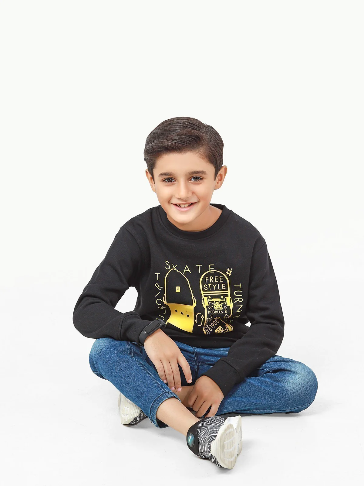 Crew Neck Graphic Sweatshirt - EBTSS22-005 - Image 4