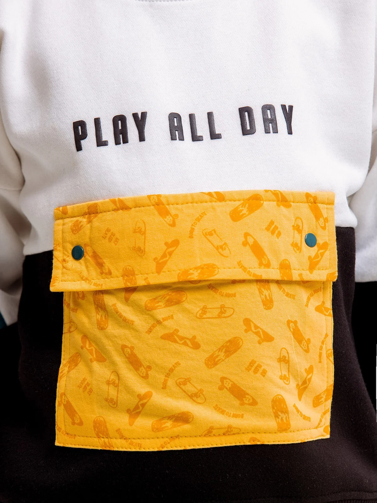 Crew Neck Color-Block Sweatshirt - EBTSS23-001 - Image 4