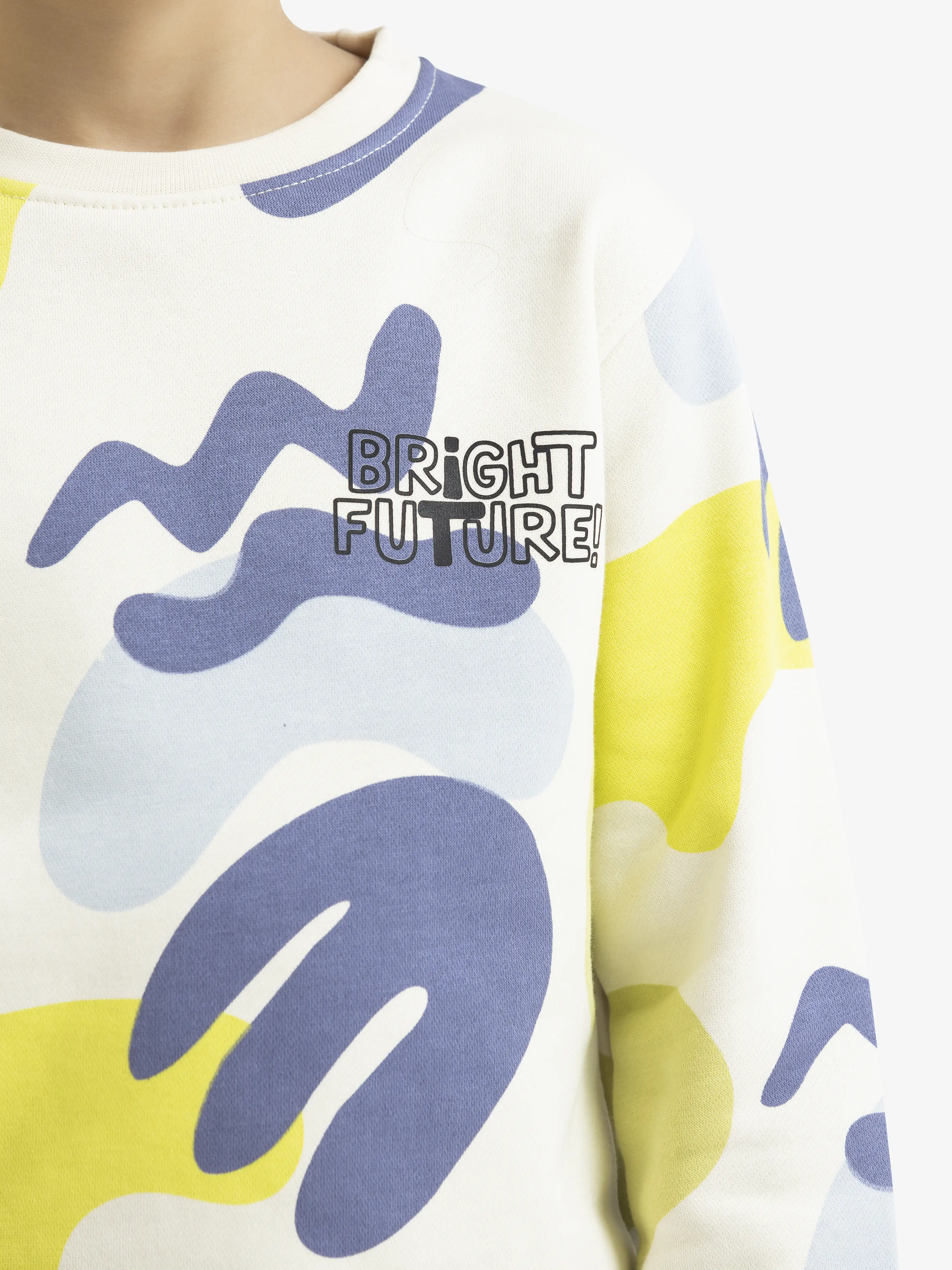 Crew Neck All Over Print Sweatshirt - EBTSS24-017 - Image 4
