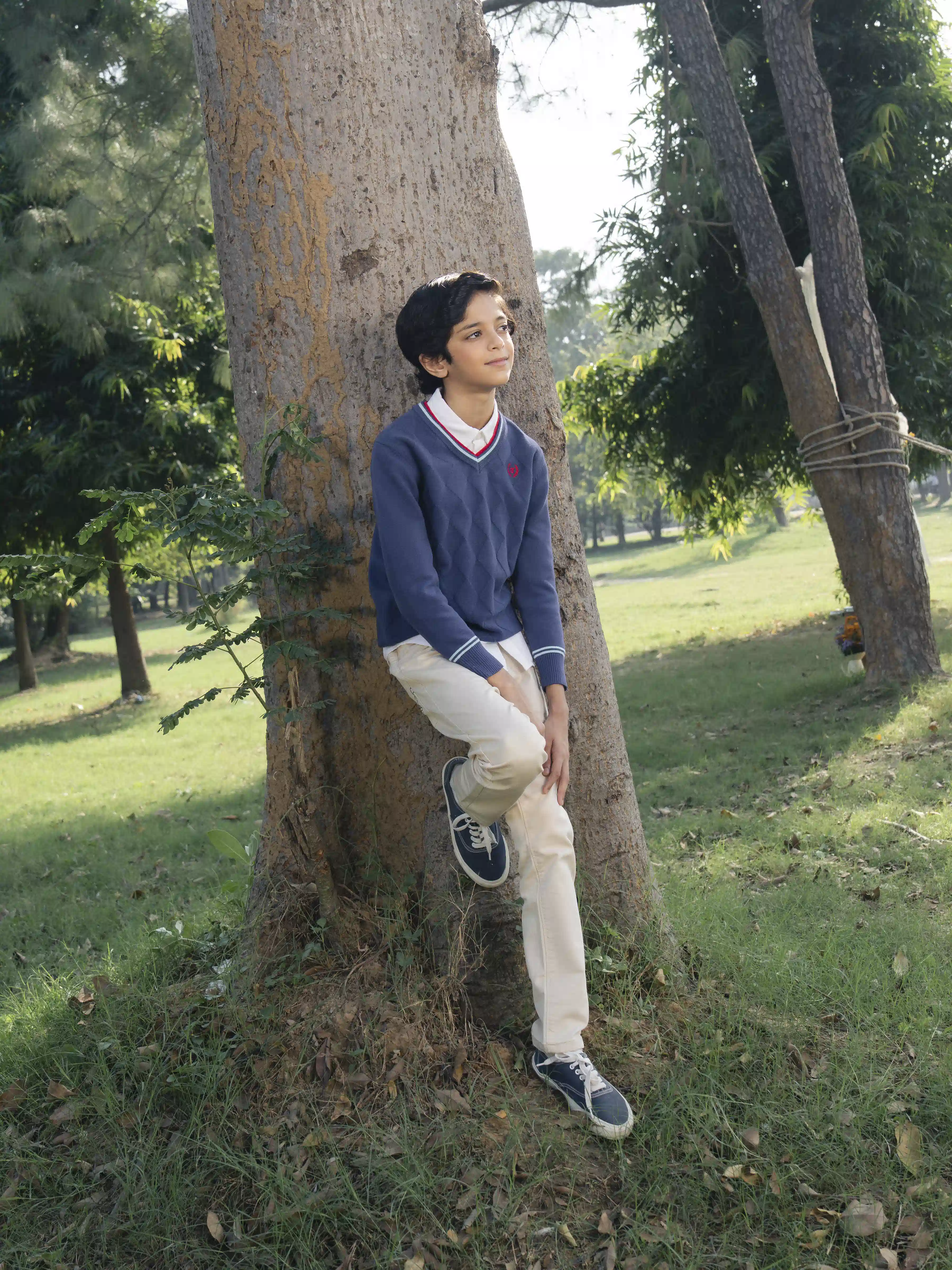 V-Neck Basic Sweater - EBTSWT5-012 - Image 4