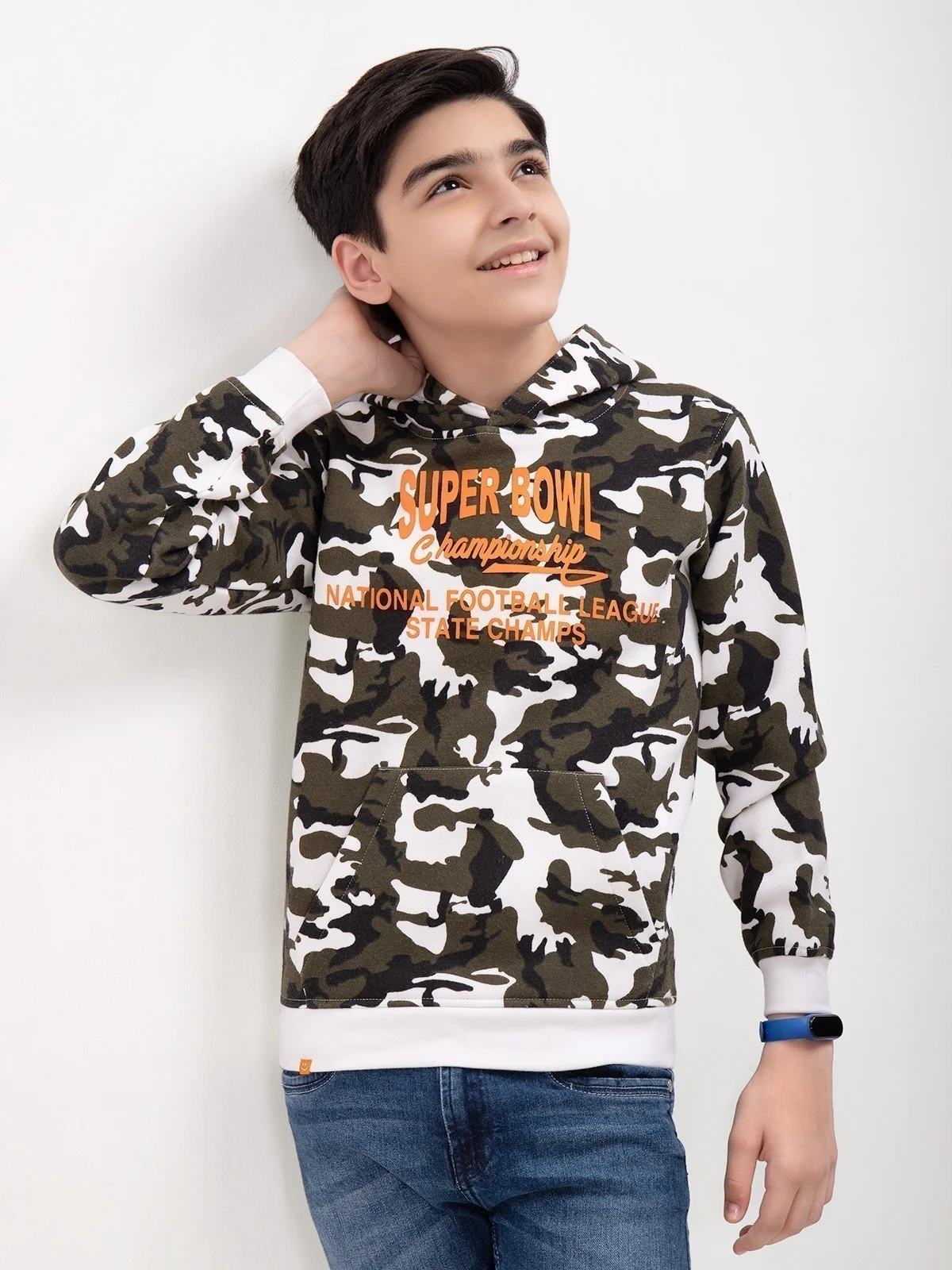 Pullover Hoodie - EBTH21-018