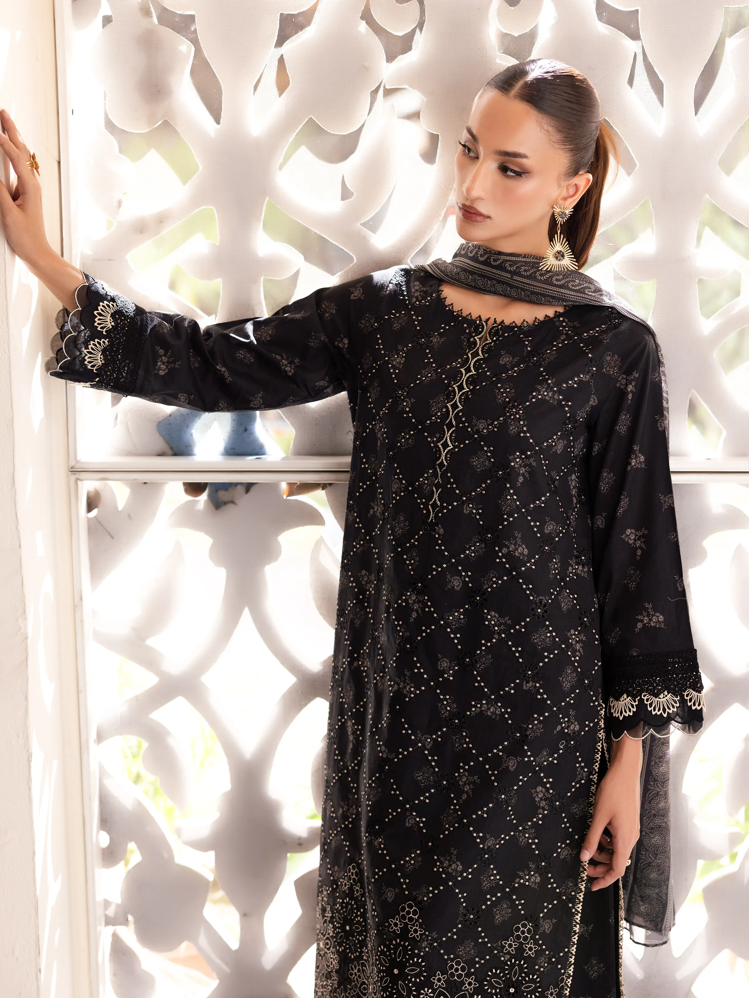 Embroidered Lawn  Shirt - EWU5V1-31429S - Image 2