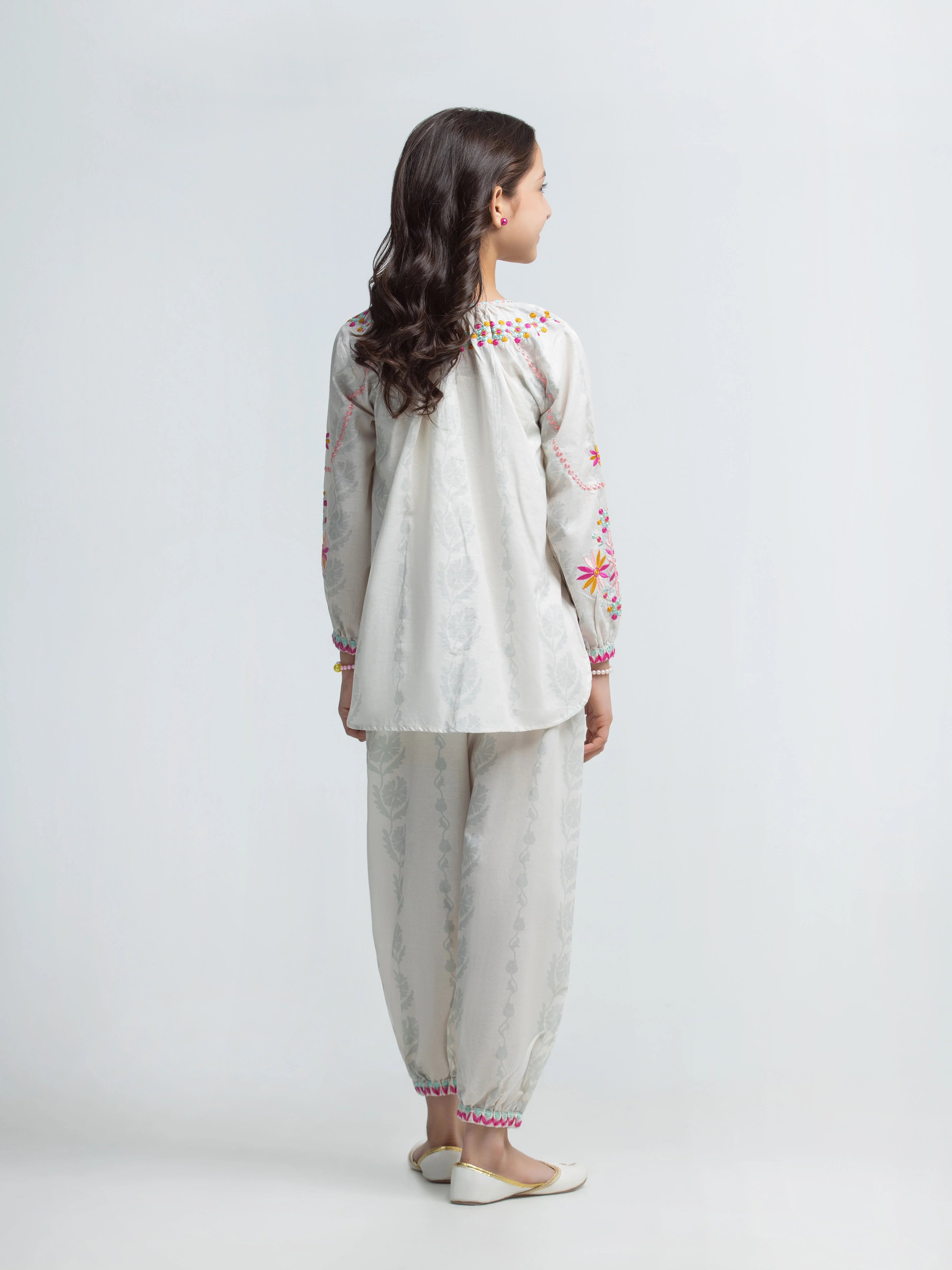 Embroidered Lawn Co-Ord Set - EGTKEP6-73083ST - Image 6