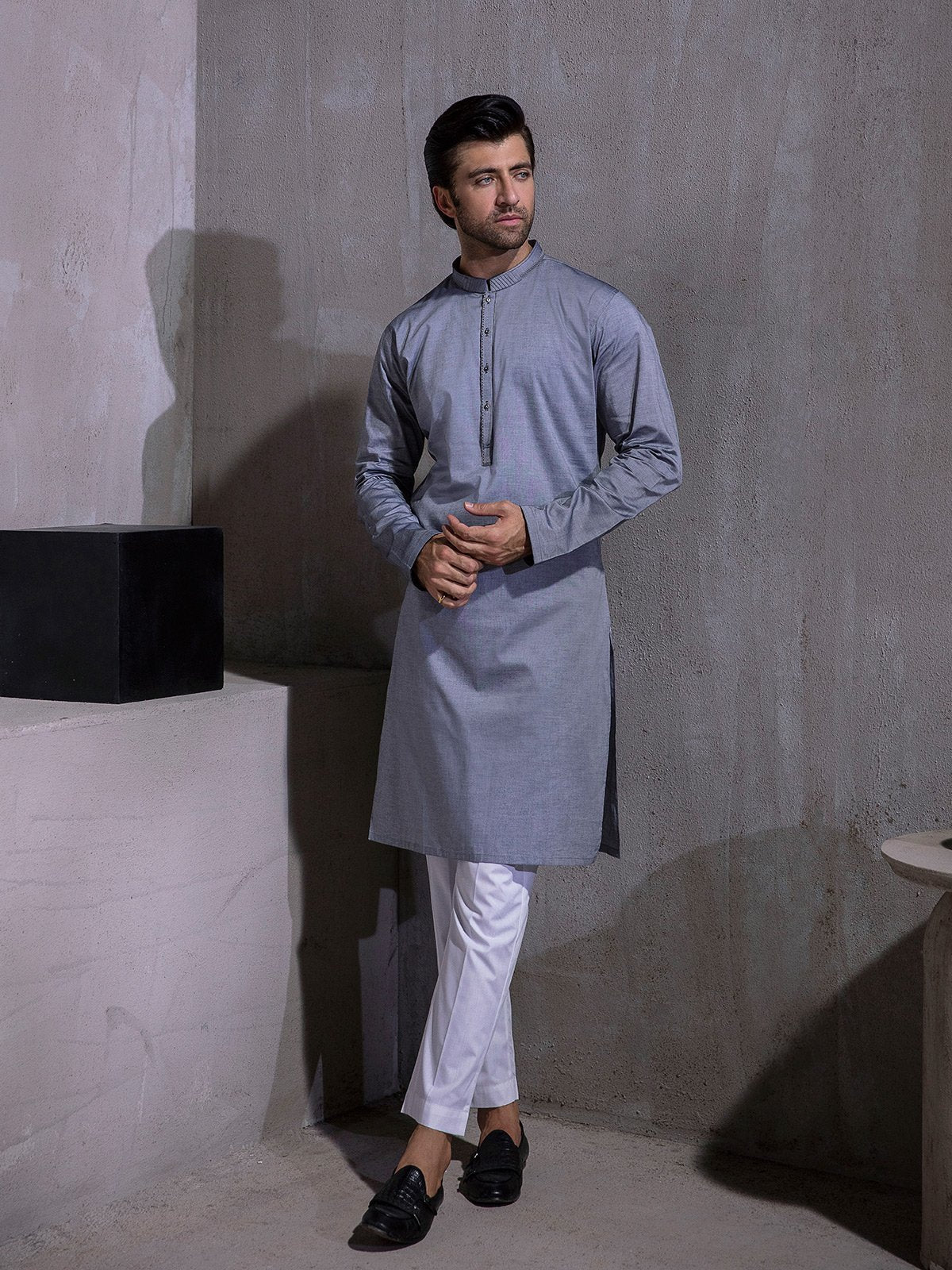 Embroidered Cotton Kurta - EMTK21S-99080 - Image 4