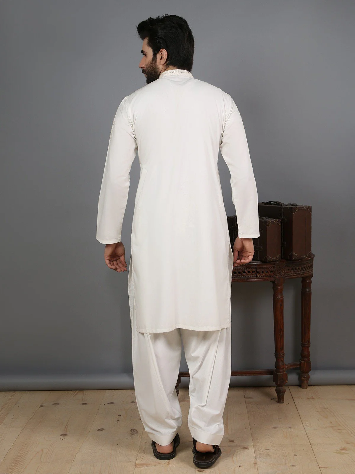 Embroidered Viscose Shalwar Kameez - EMTSC19-040 - Image 3