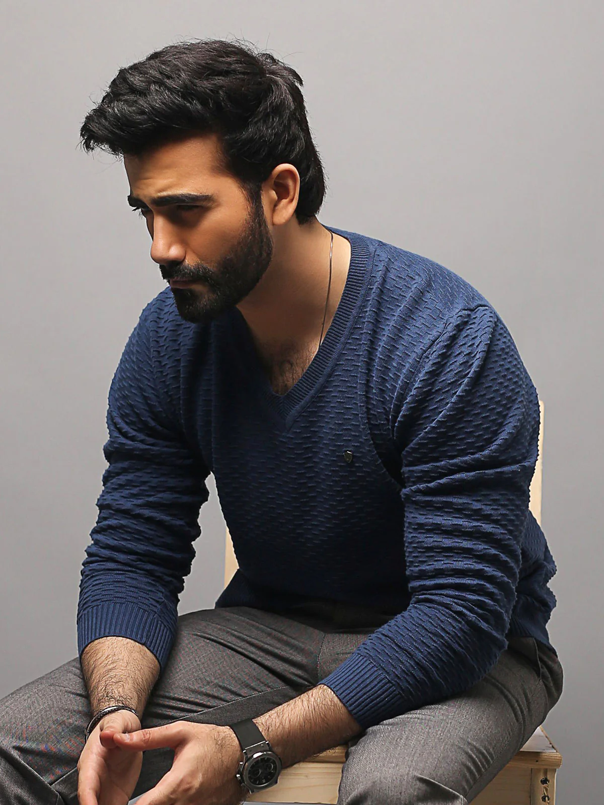 V-Neck Sweatshirt - EMTSS18-008 - Image 3