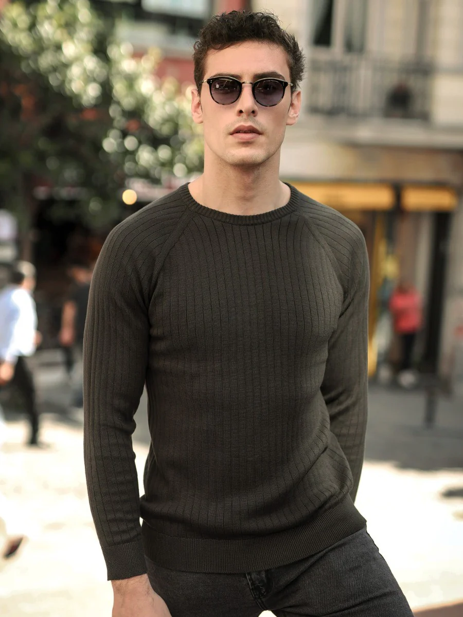 Crew Neck Sweater - EMTSWT20-005 - Image 2