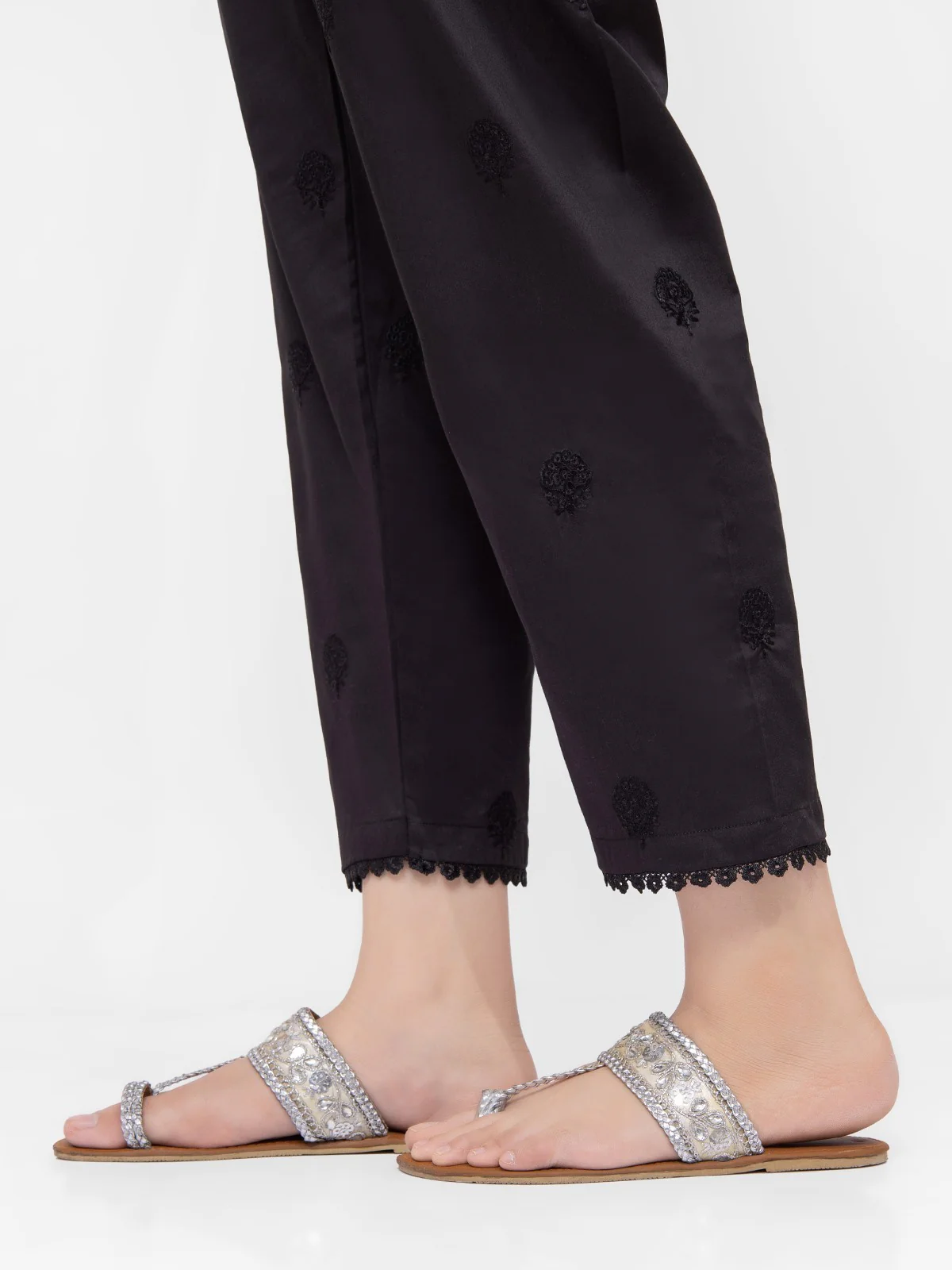 Embroidered Cambric Trouser - EWBE21-76328 - Image 2
