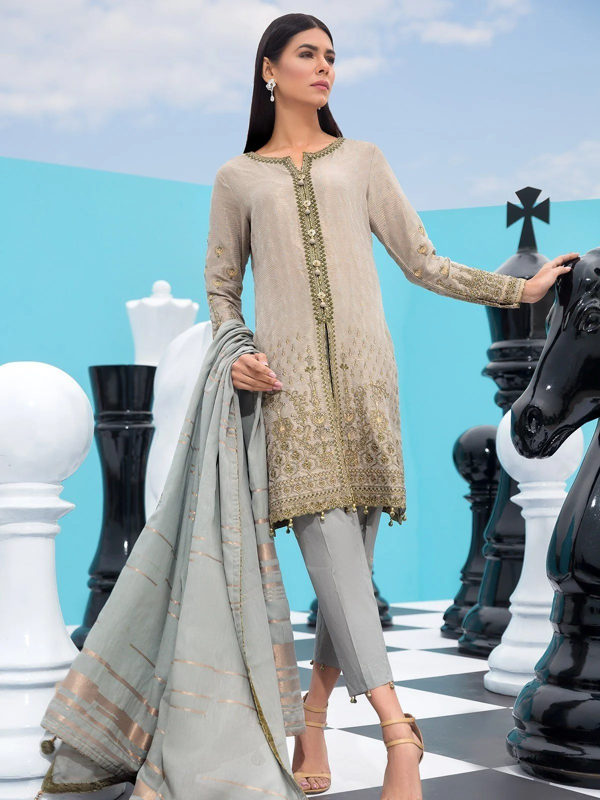 Embroidered Jacquard Suit - EWU20V4-19992