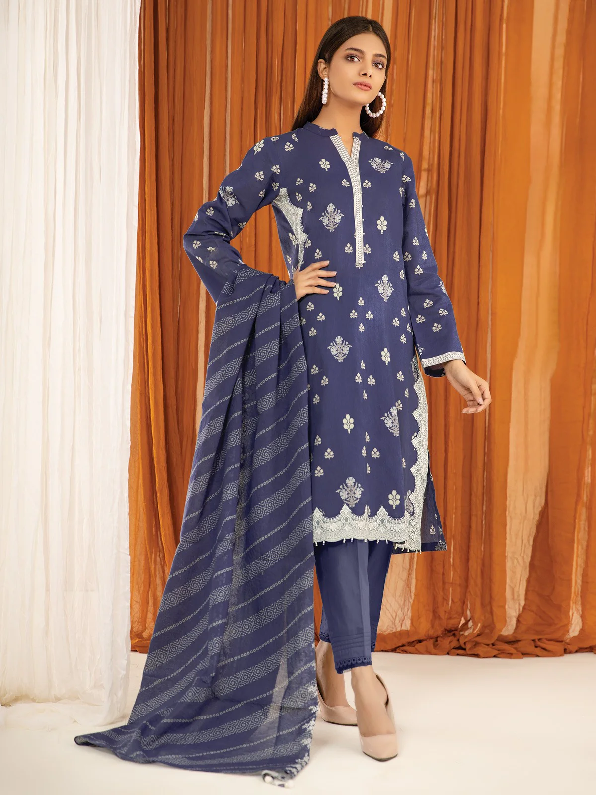 Printed Lawn Suit - EWU21A1-20572