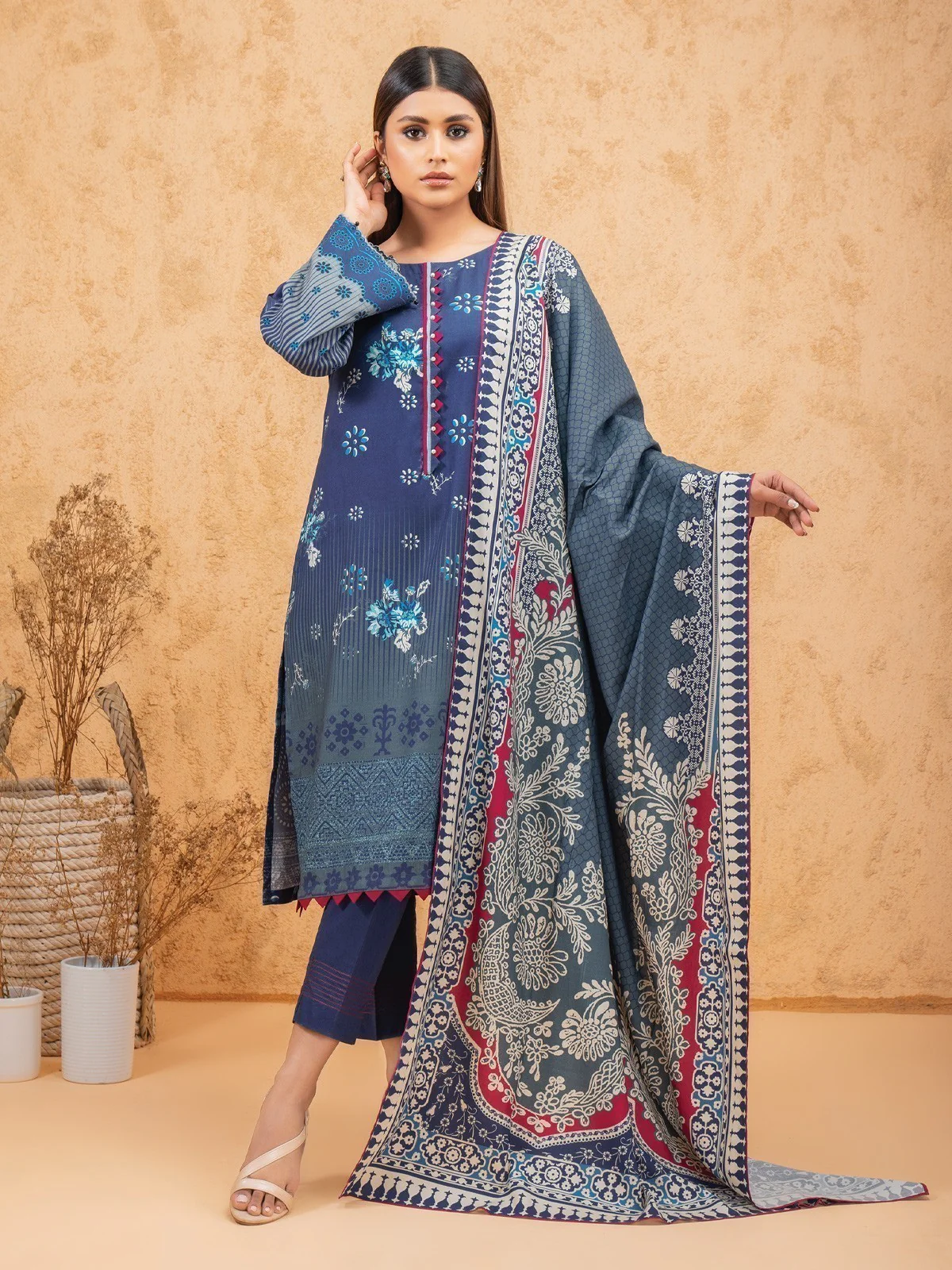 Printed Viscose Suit - EWU21A10-21391