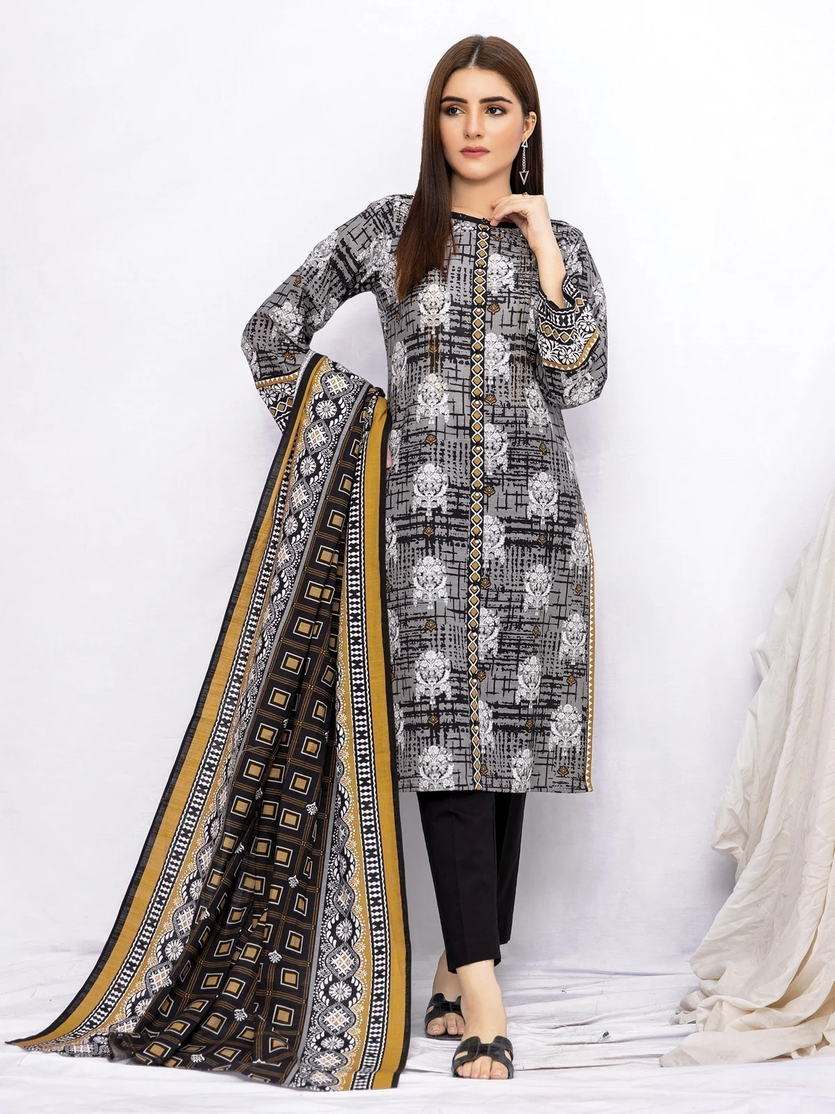 Printed Khaddar Shirt Dupatta - EWU21A9-21525