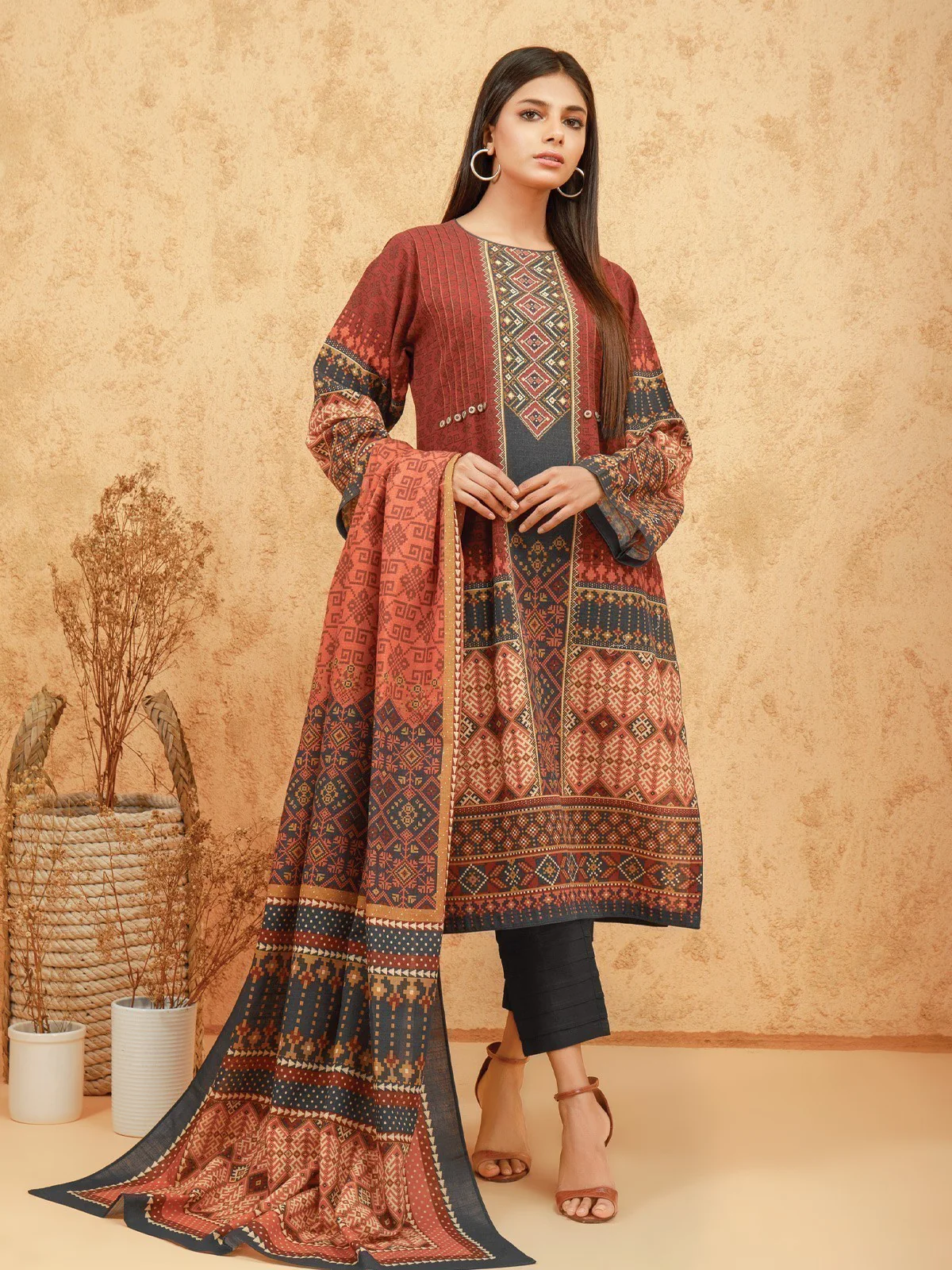 Embroidered Viscose Suit - EWU21V11-21753