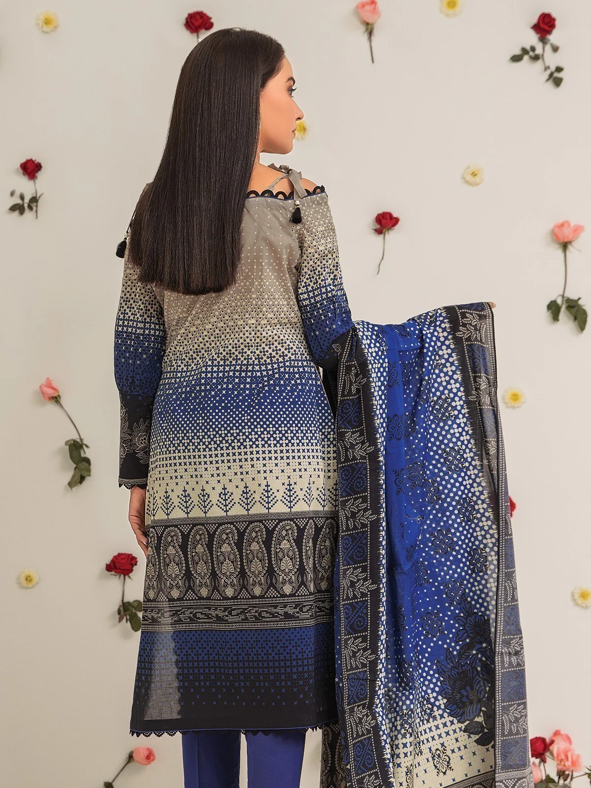 Embroidered Lawn Suit - EWU21V2-20408