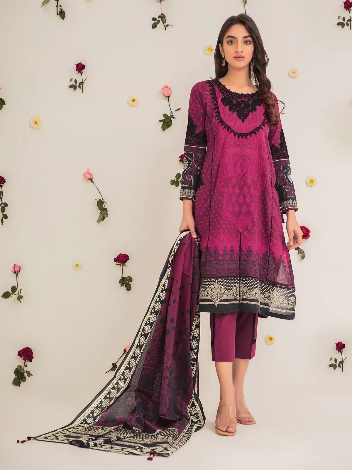 Embroidered Lawn Suit - EWU21V2-20425