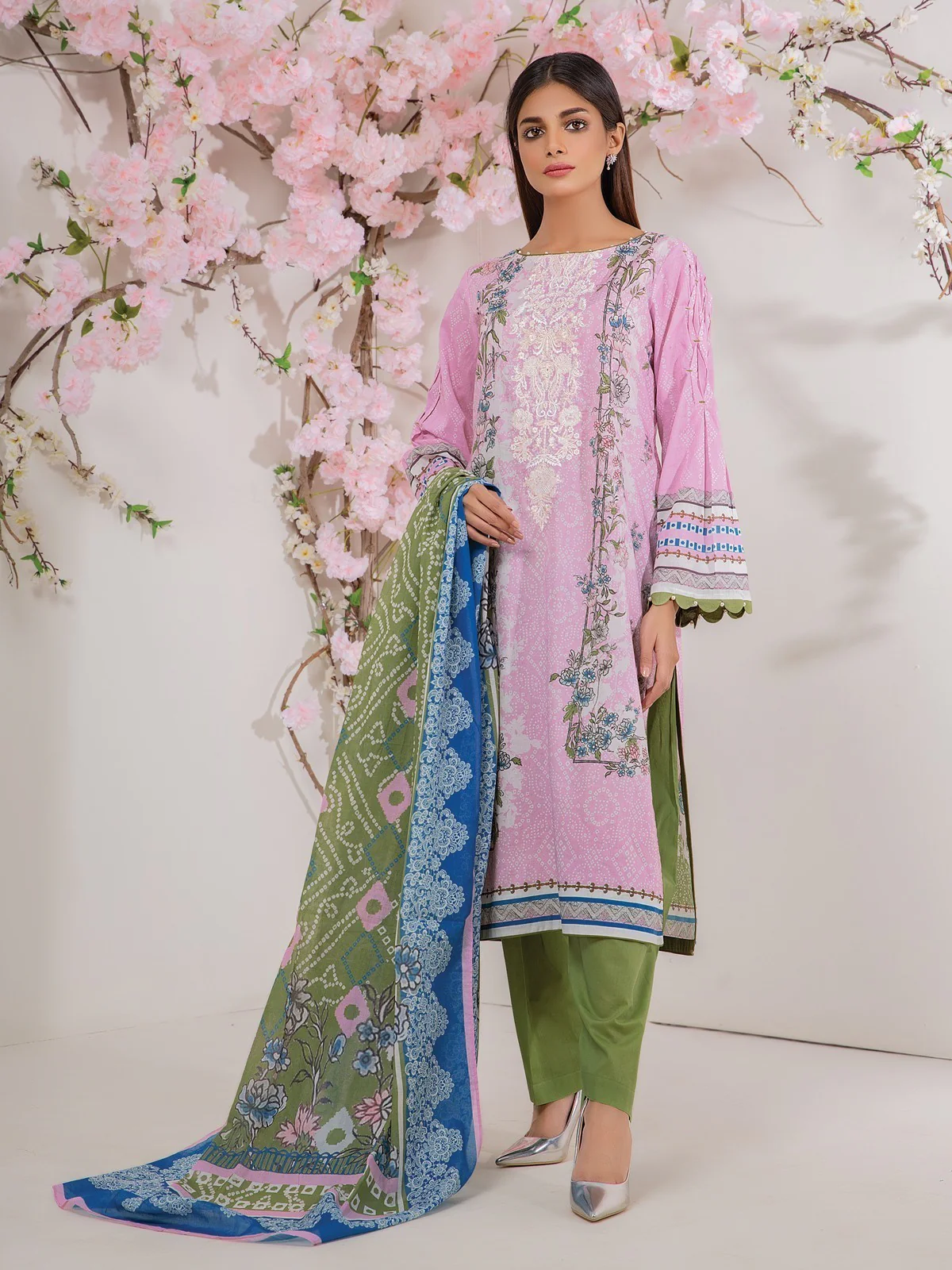 Embroidered Lawn Suit - EWU21V2-20485