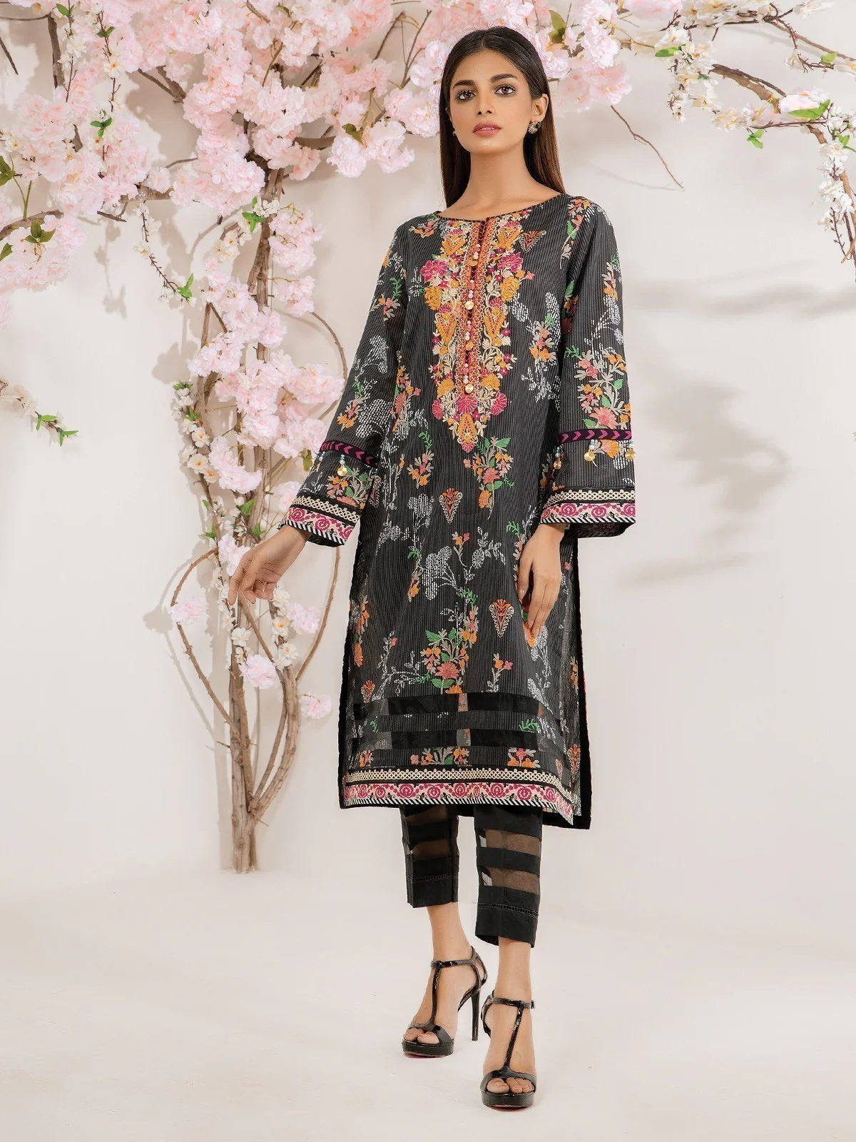 Embroidered Lawn Shirt - EWU21V2-20510