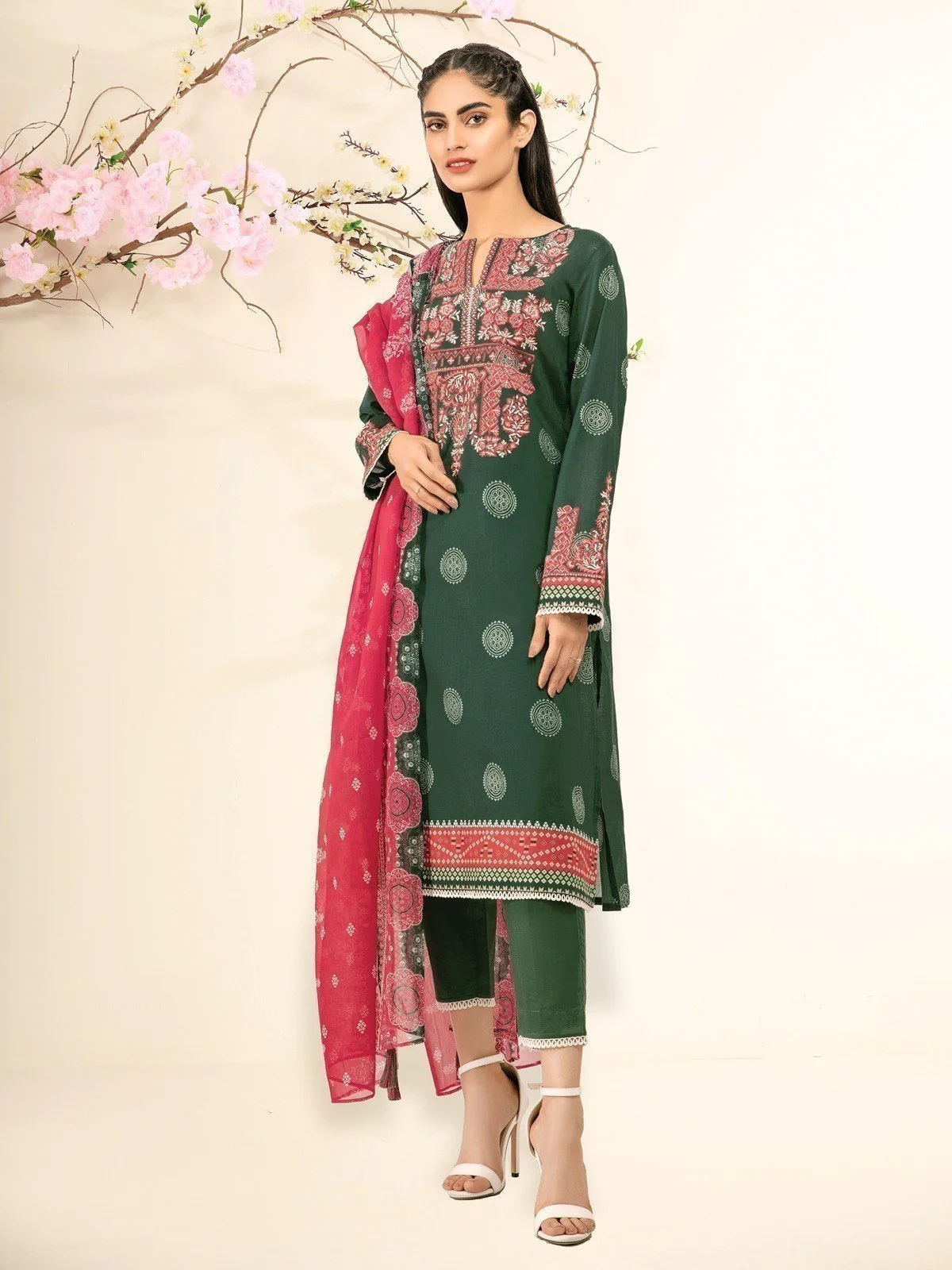 Embroidered Lawn Suit - EWU21V2-20851