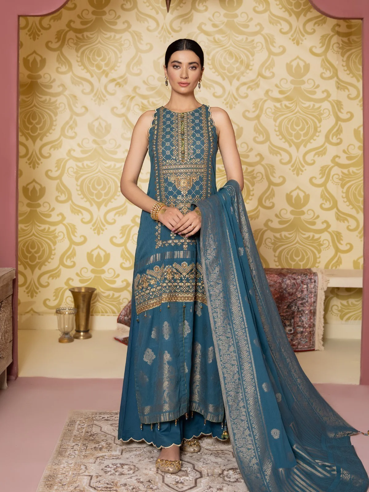 Embroidered Jacquard Suit - EWU21V3-20479