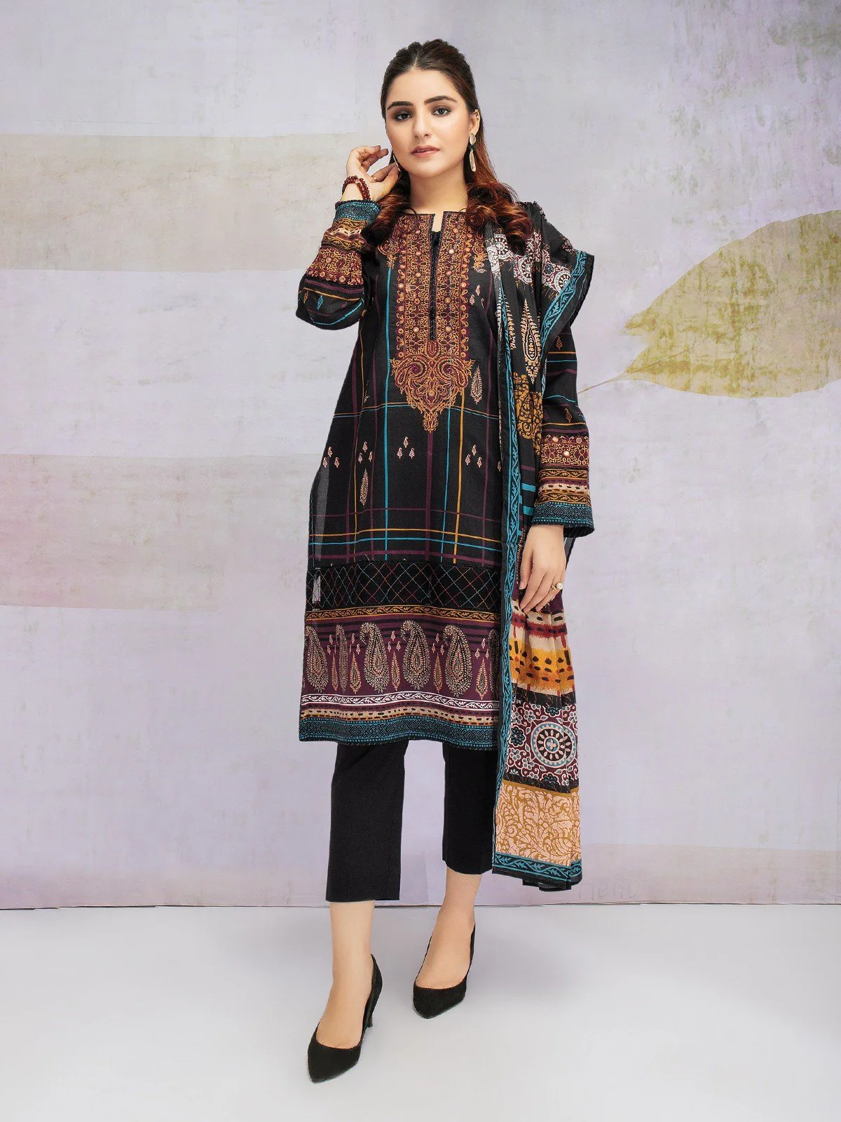 Embroidered Khaddar Suit - EWU21V8-21689