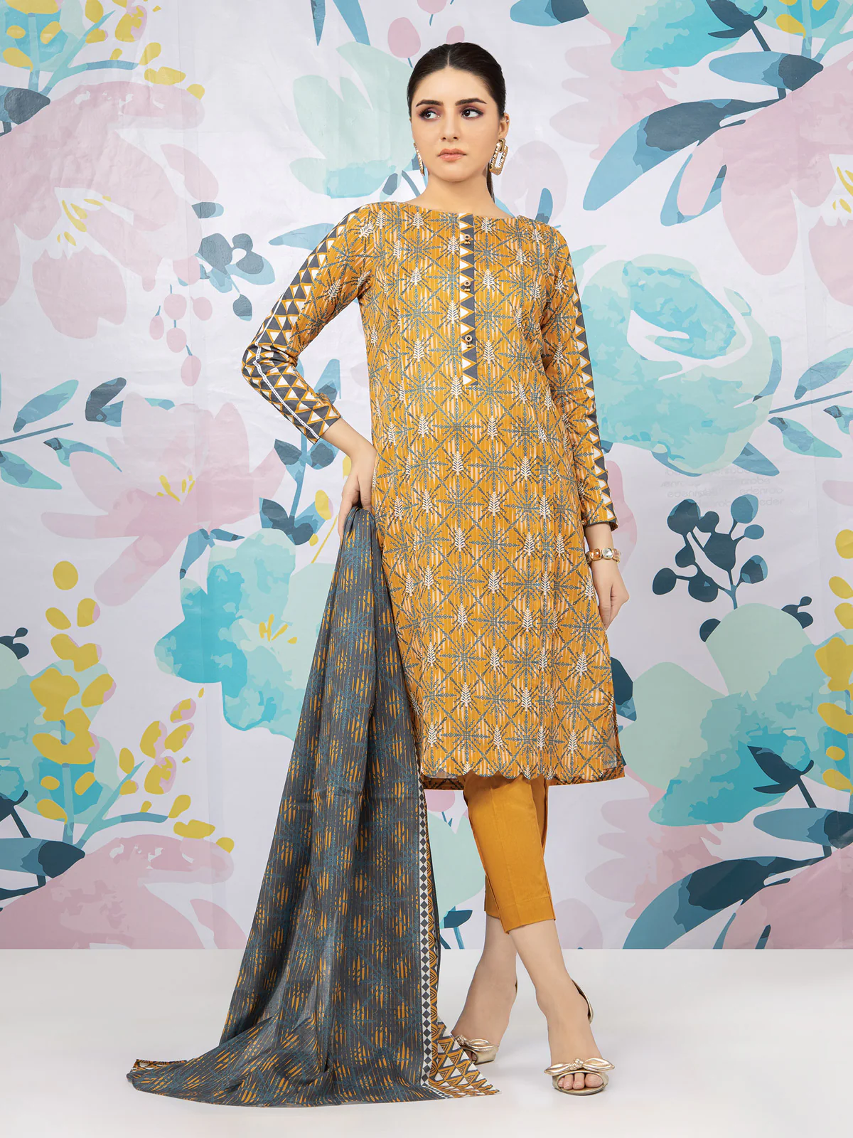 Printed Khaddar Suit - EWU22A3-23426