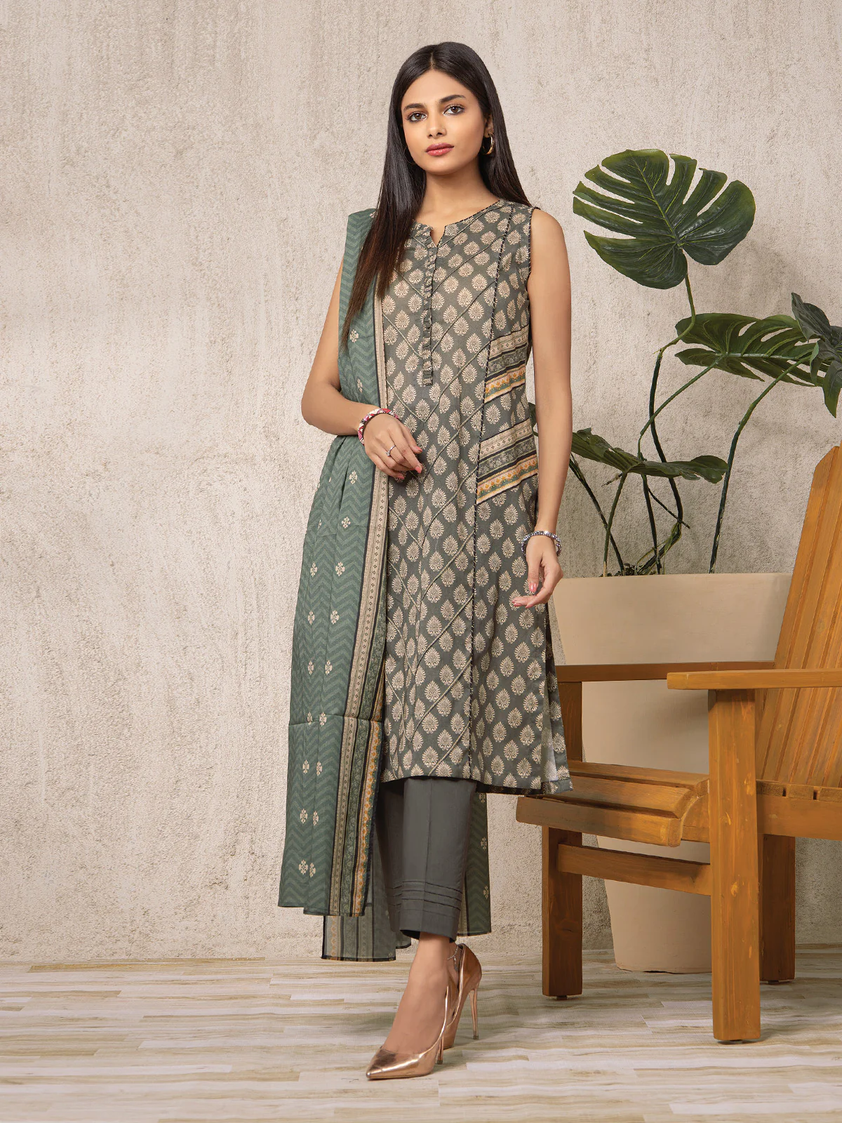 Printed Khaddar Suit - EWU22A3-23459