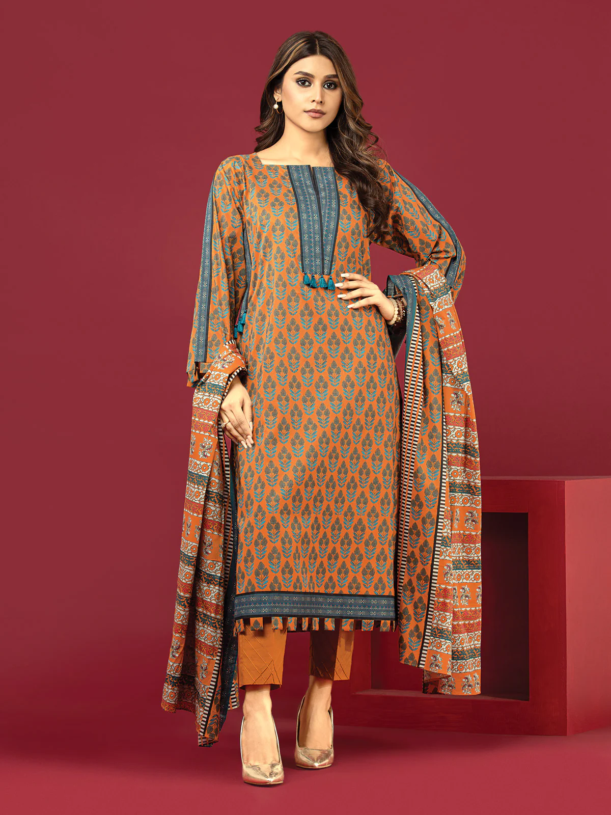 Printed Khaddar Suit - EWU22A3-24417