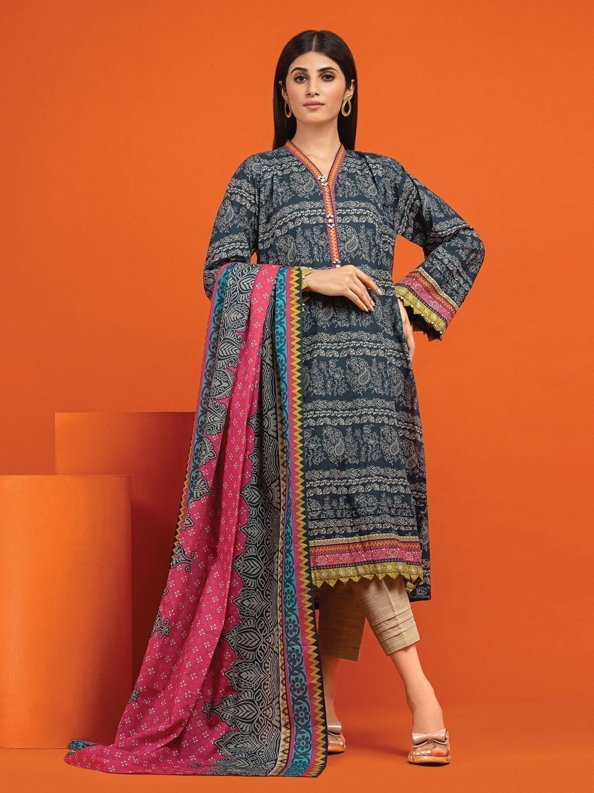 Printed Khaddar Shirt Dupatta - EWU22A3-24556