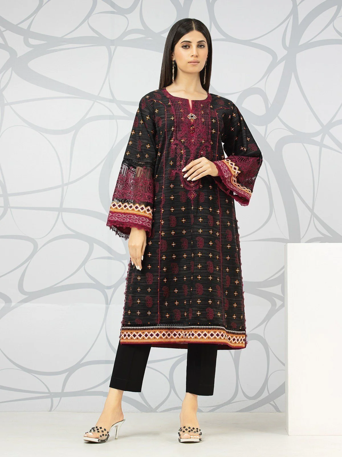Embroidered Lawn Shirt - EWU22V1-23612