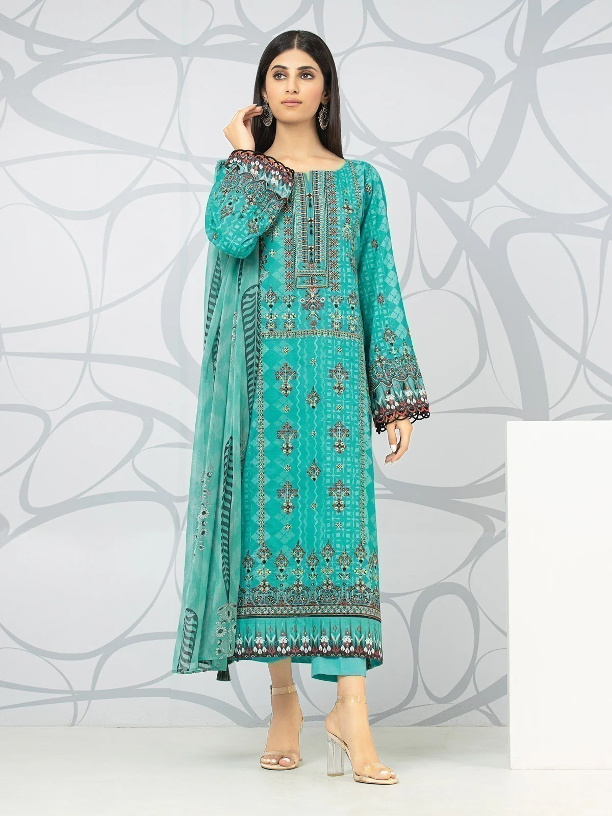 Embroidered Lawn Suit - EWU22V1-23756