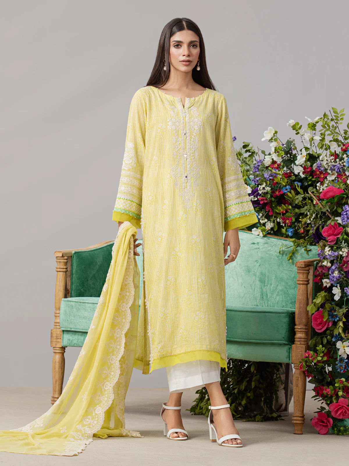 Embroidered Lawn Suit - EWU22V1-26510 - Image 10