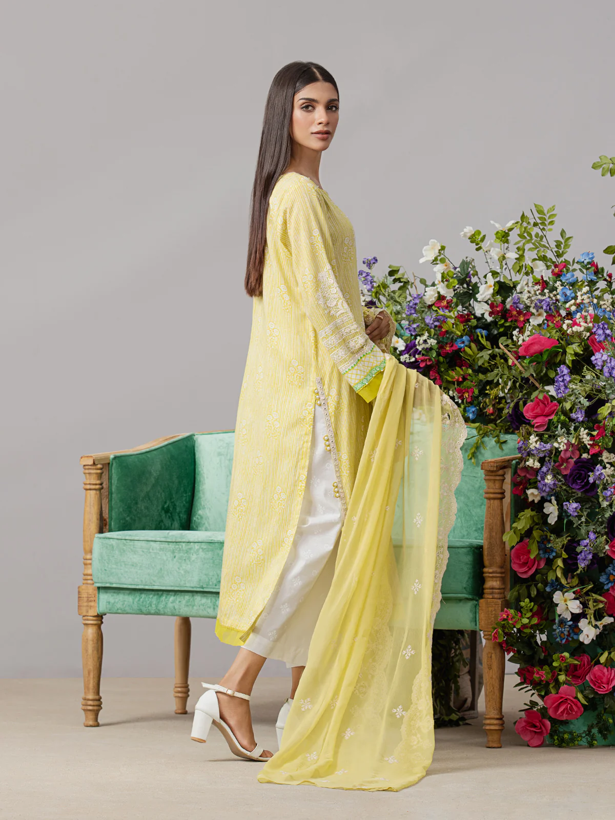 Embroidered Lawn Suit - EWU22V1-26510 - Image 8