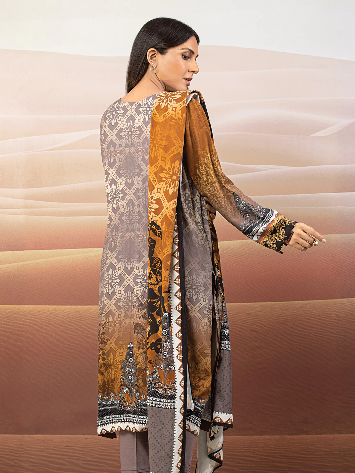 Embroidered Crepe Suit - EWU22V10-25019 - Image 5