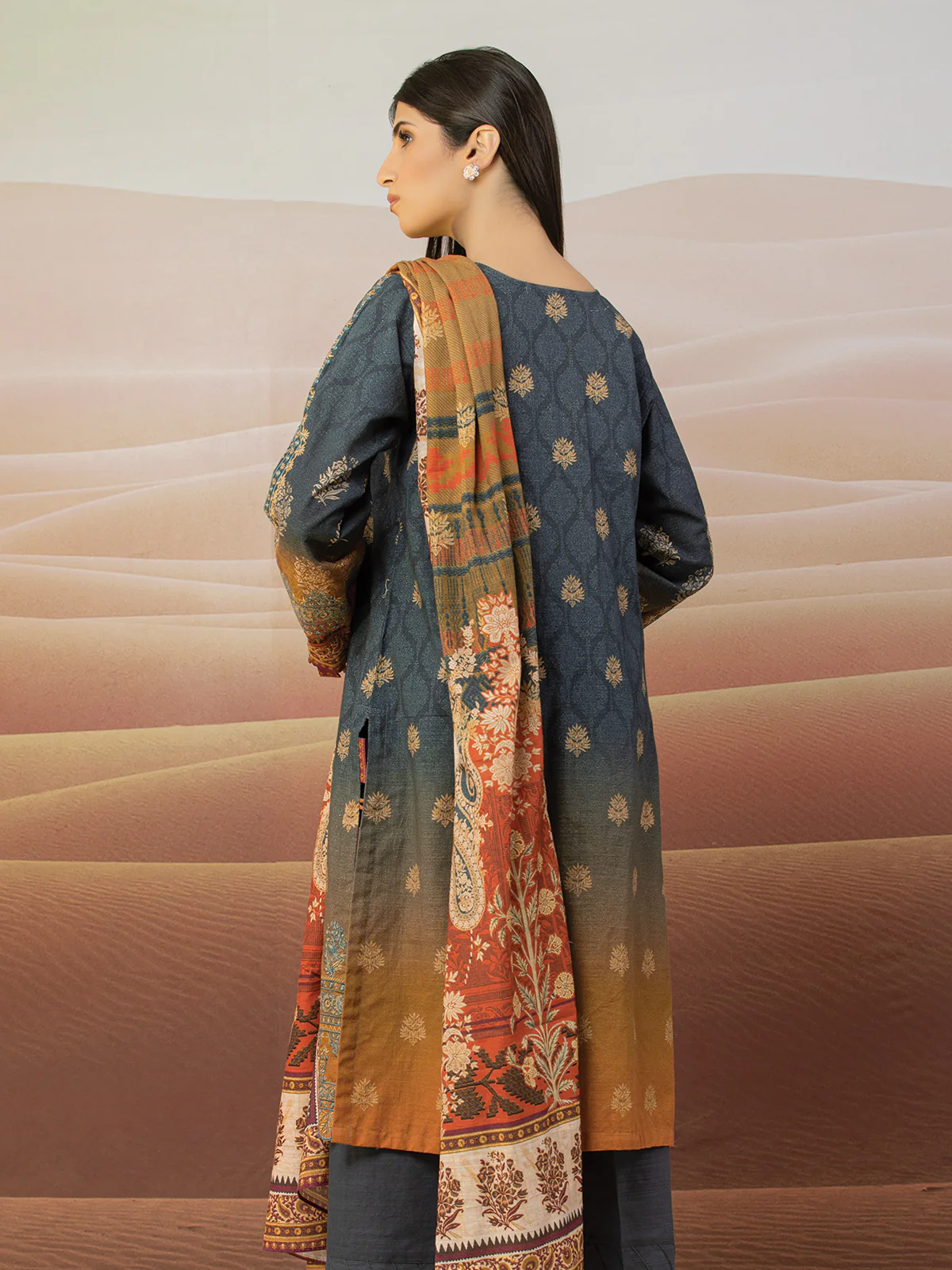 Embroidered Khaddar Shirt Dupatta - EWU22V11-25023SD - Image 7