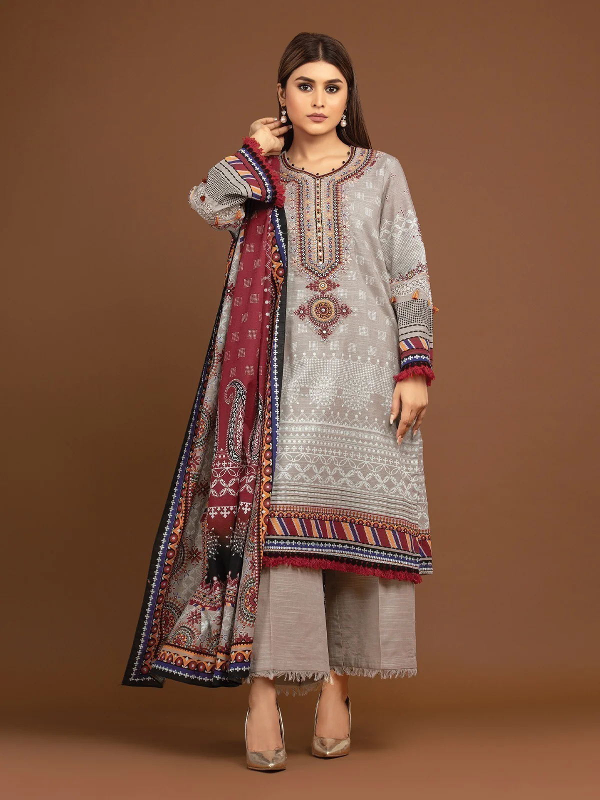 Embroidered Khaddar Suit - EWU22V11-25026