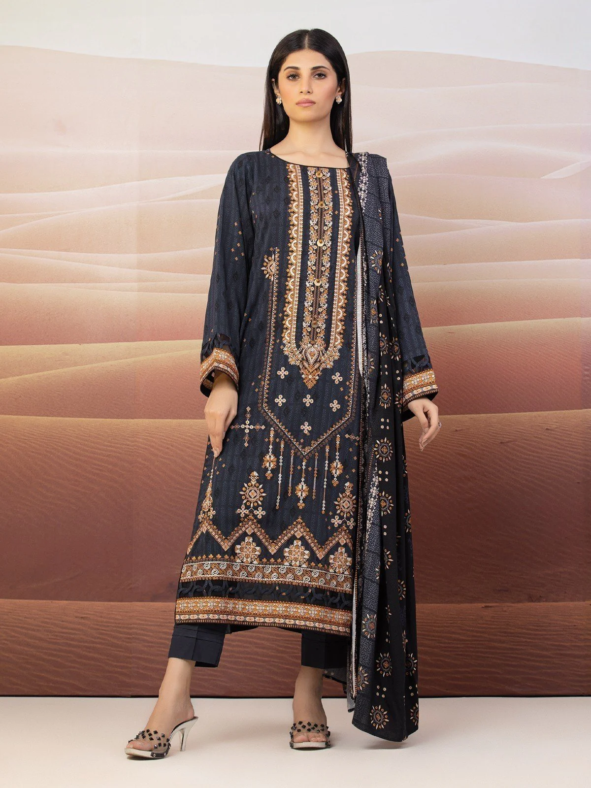 Embroidered Khaddar Suit - EWU22V11-25110