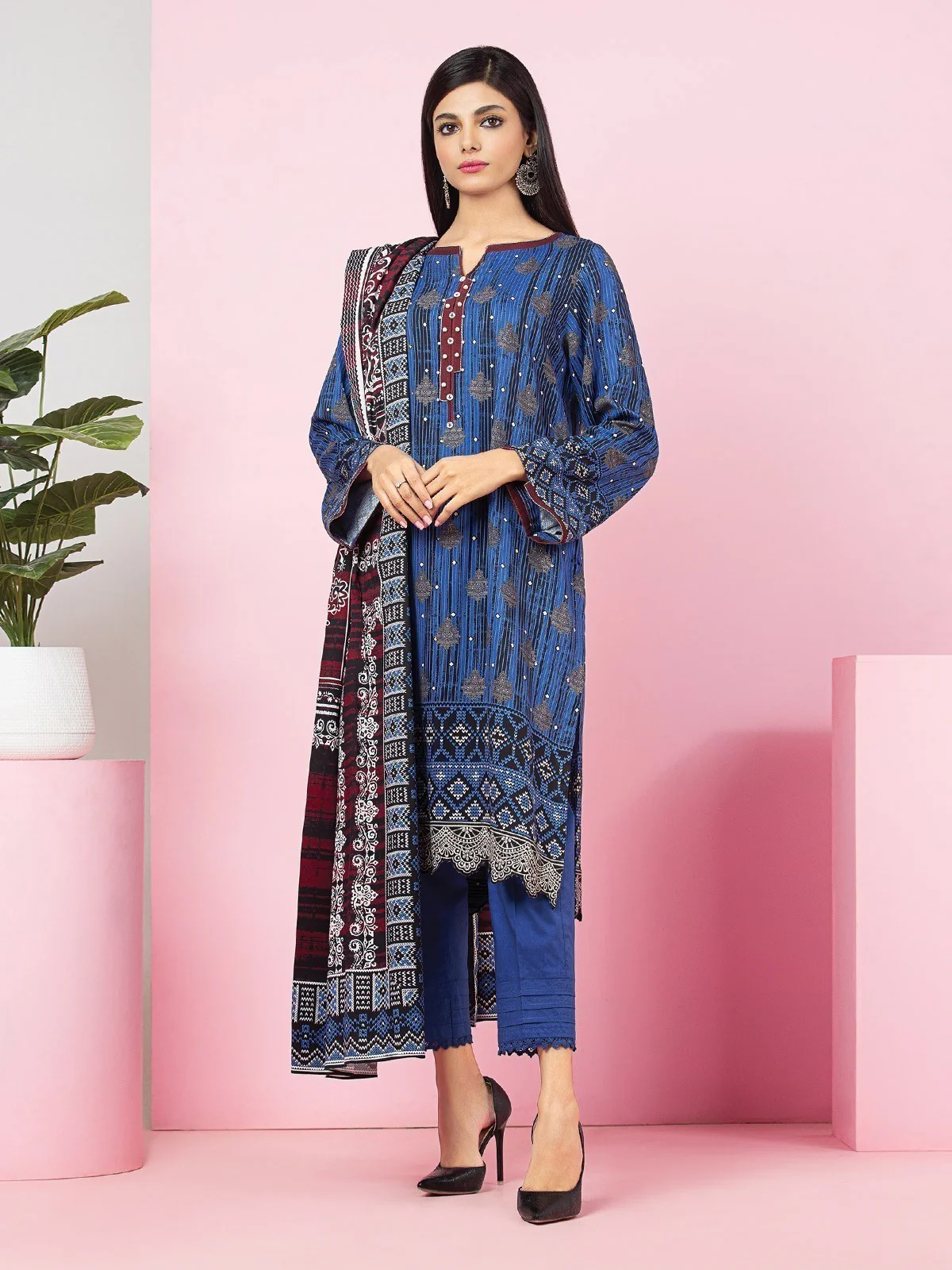 Printed Viscose Suit - EWU22V13-24020