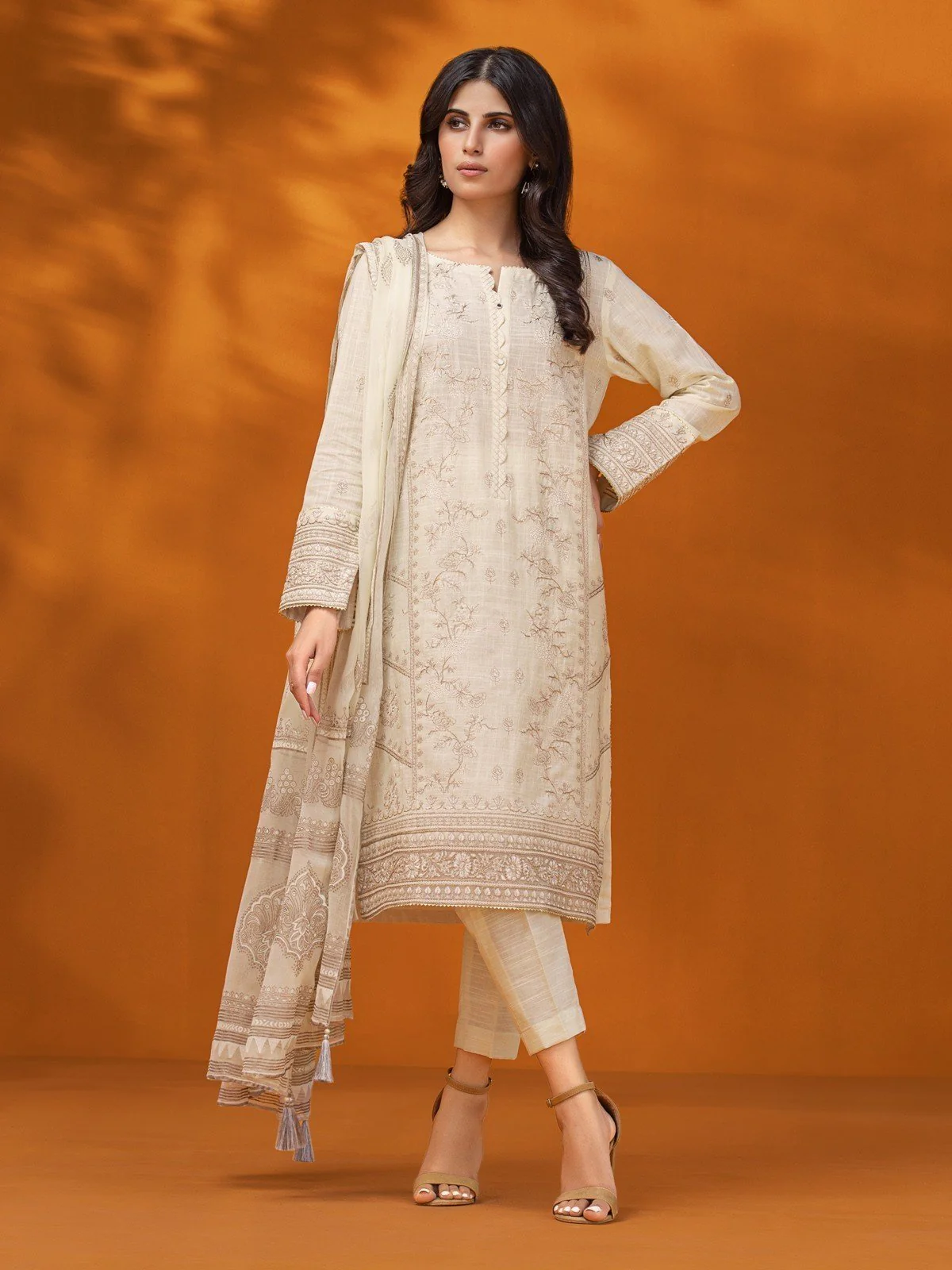 Embroidered Cross Hatch Suit - EWU22V17-26491