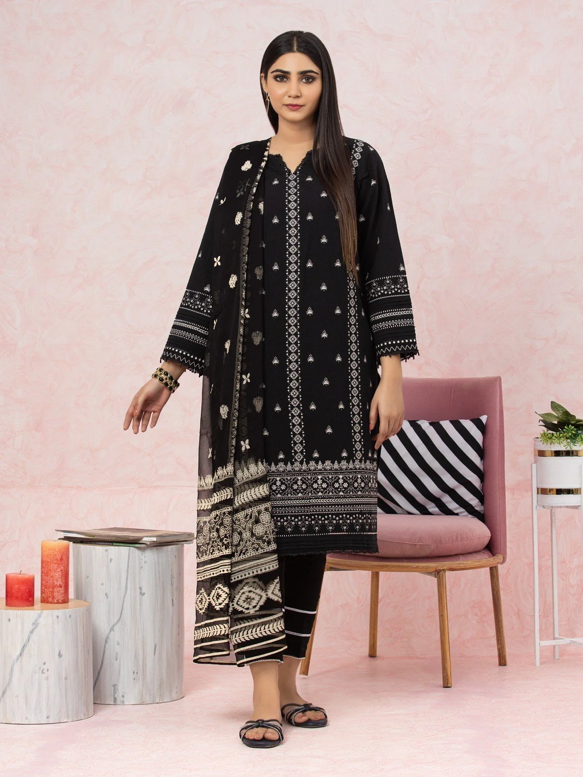 Embroidered Cross Hatch Suit - EWU22V17-26492