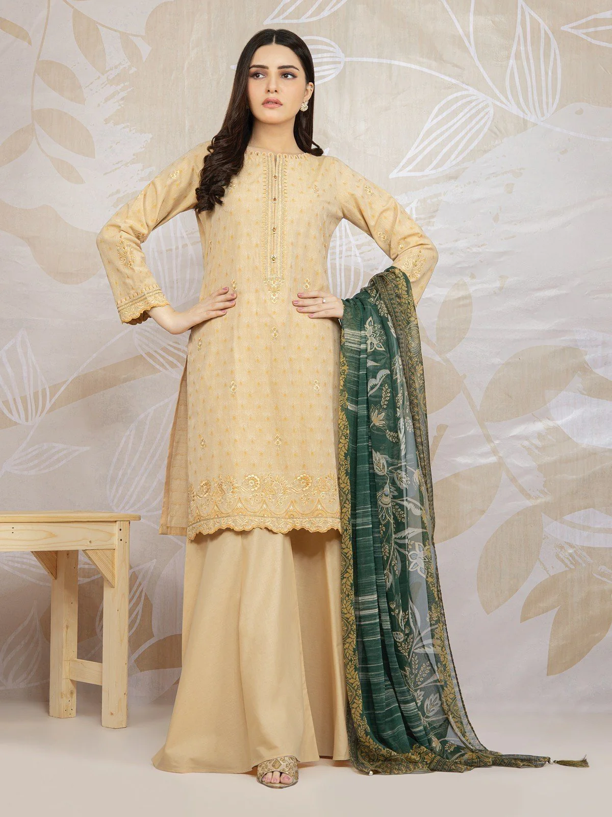 Embroidered Jacquard Suit - EWU22V3-23566