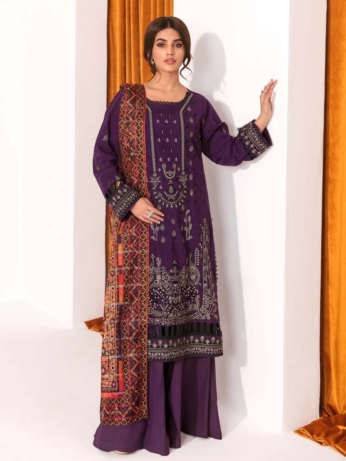 Embroidered Dobby Suit - EWU22V7-23595