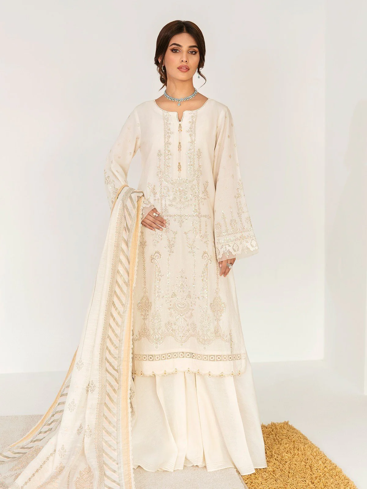 Embroidered Dobby Suit - EWU22V7-23602