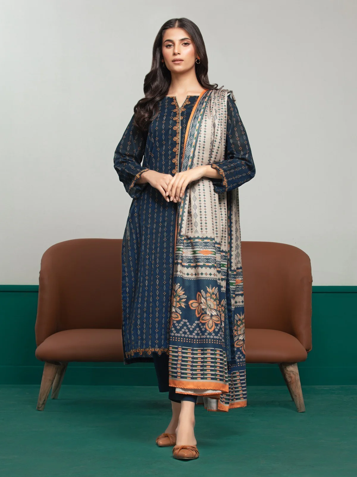 Printed Khaddar Suit - EWU23A3S-27640-3P