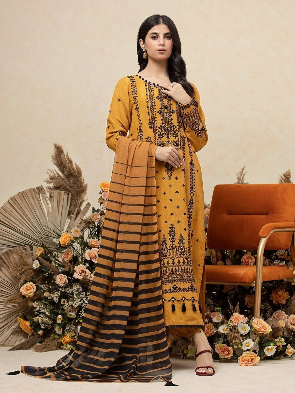 Embroidered Raw Silk Suit - EWU23V16-26666