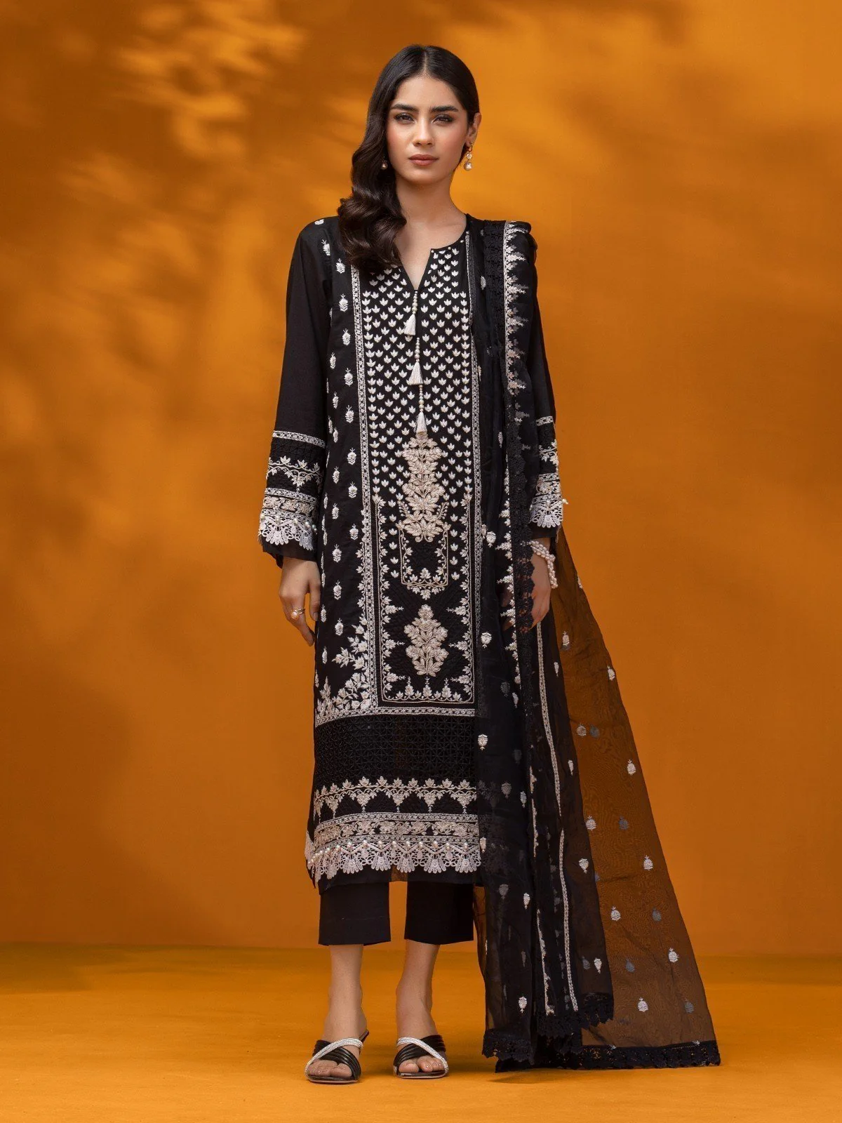 Embroidered Dobby Suit - EWU23V7-26626