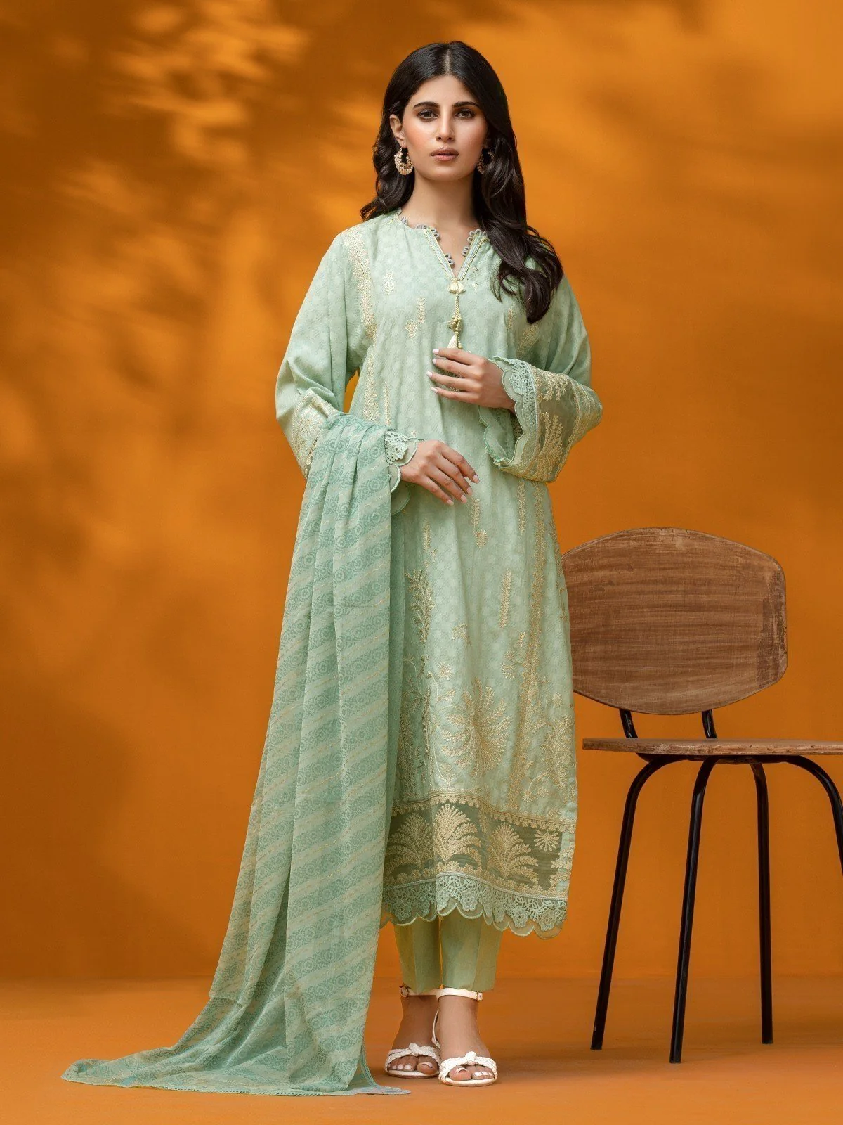 Embroidered Dobby Suit - EWU23V7-26627