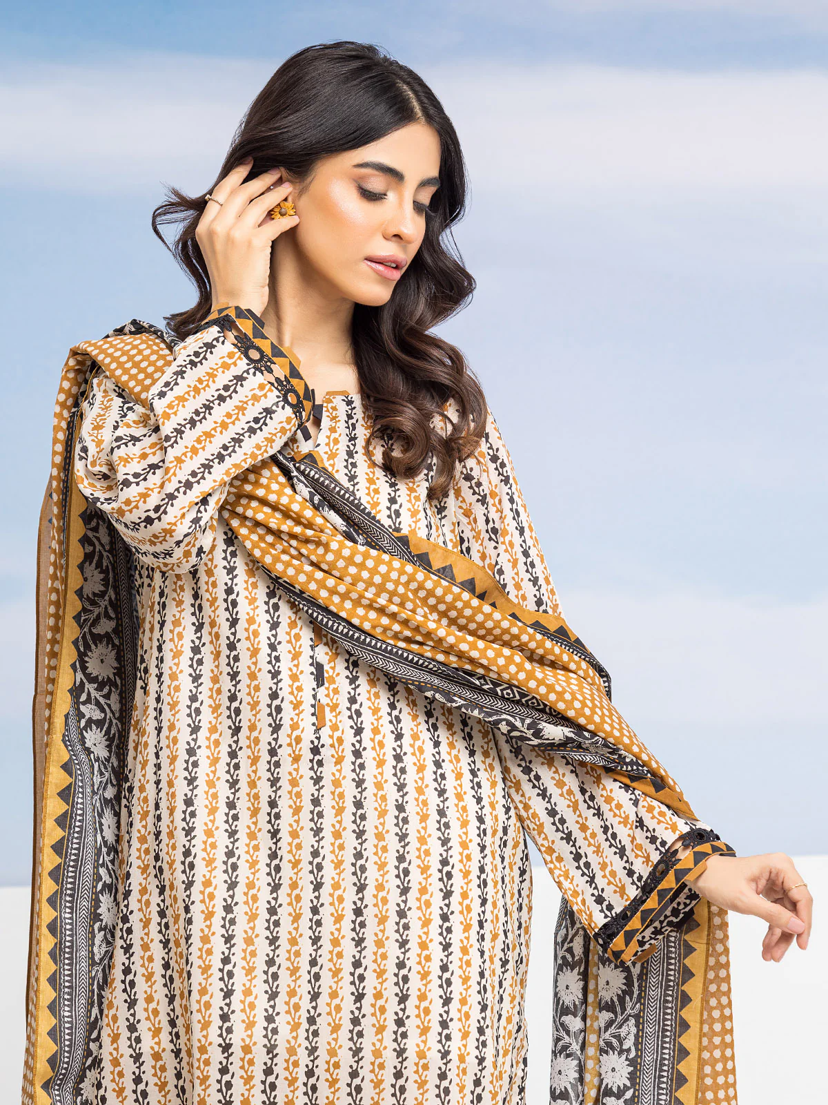 Printed Lawn Suit - EWU24A1-28043-3P - Image 4