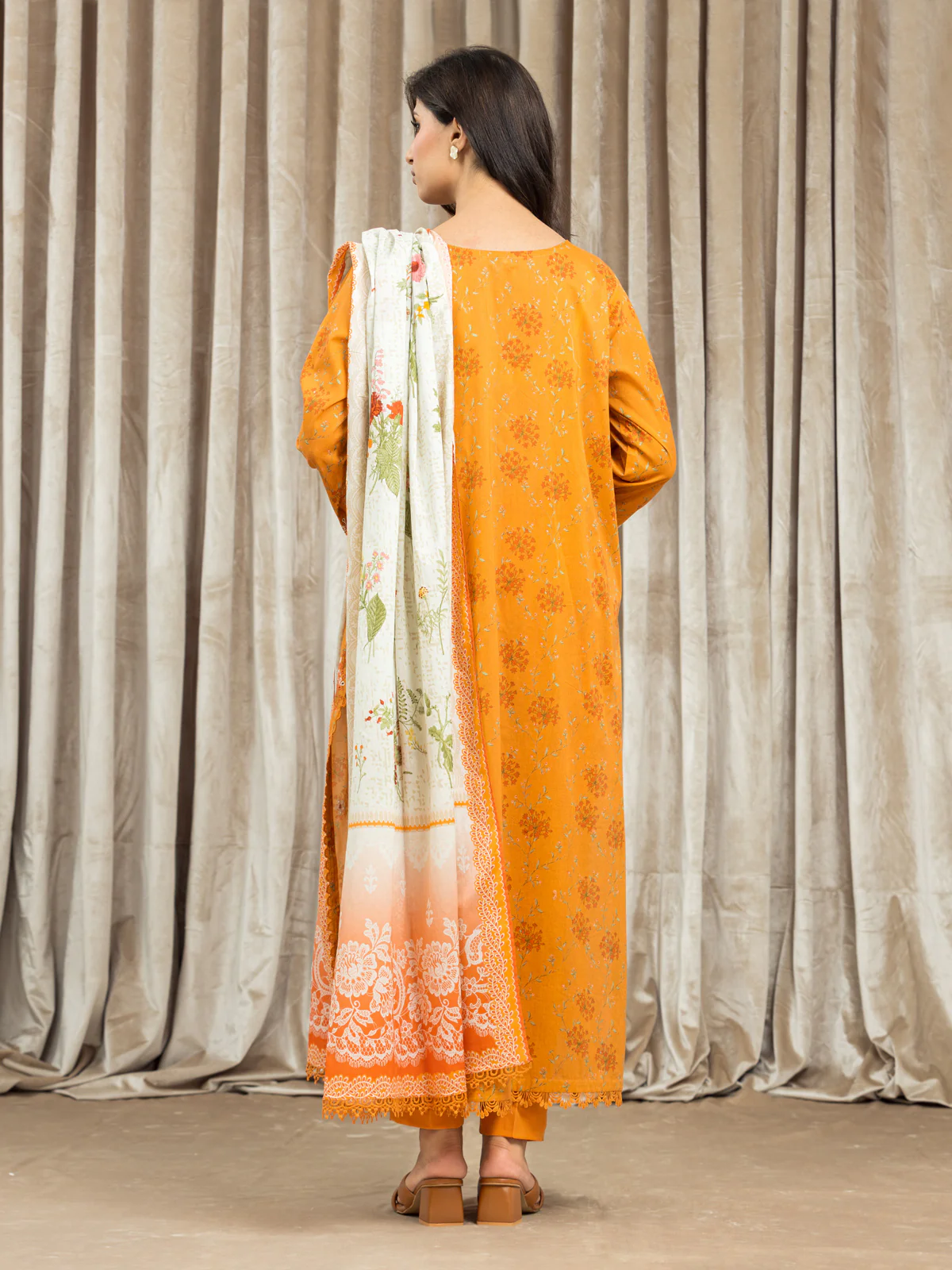 Embroidered Lawn Suit - EWU24V1-30036-3P - Image 6