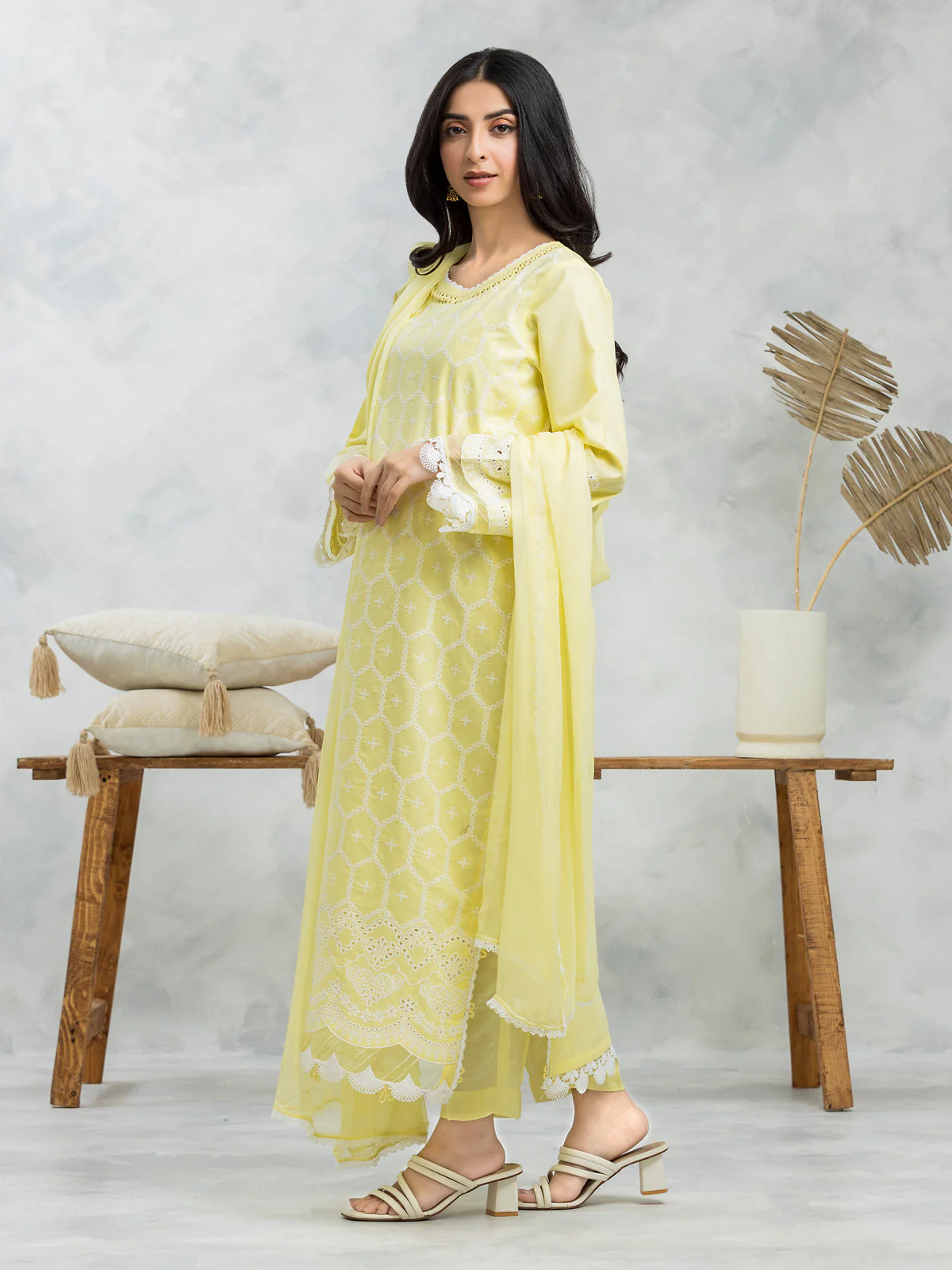 Embroidered Cambric Suit - EWU24V2-28621-3P - Image 4