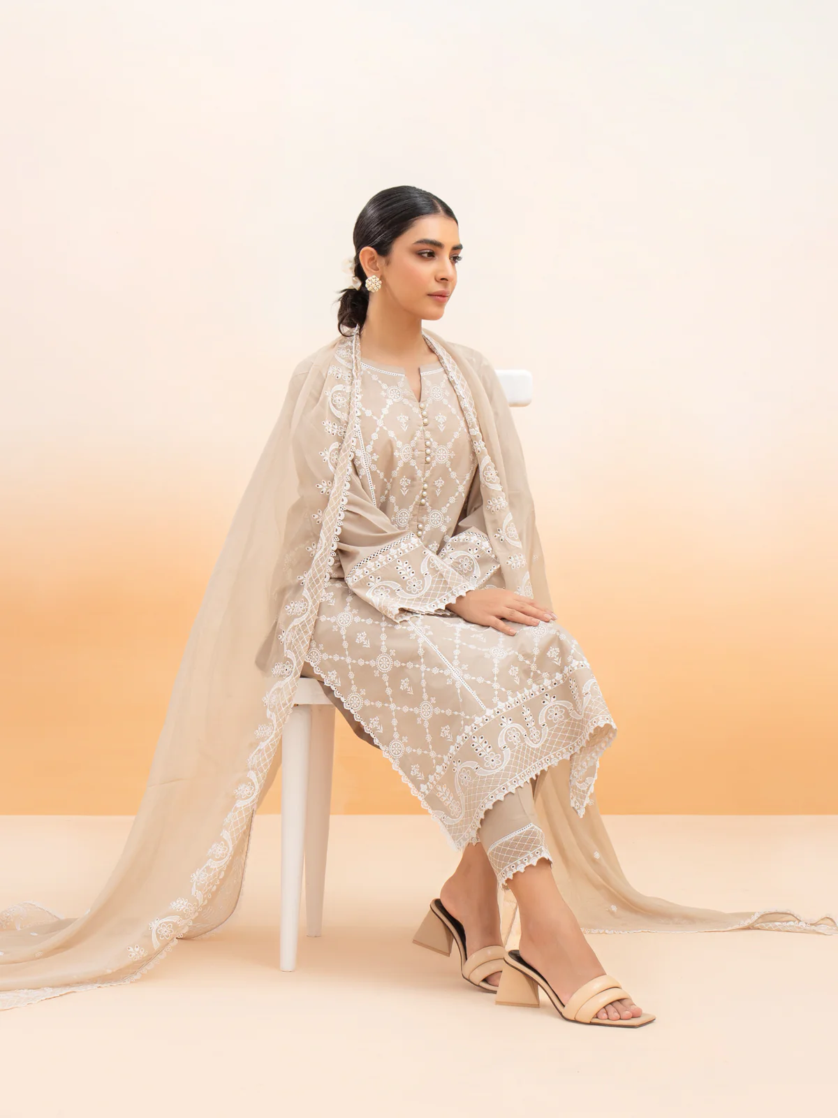 Embroidered Cambric Suit - EWU24V2-28640-3P - Image 3